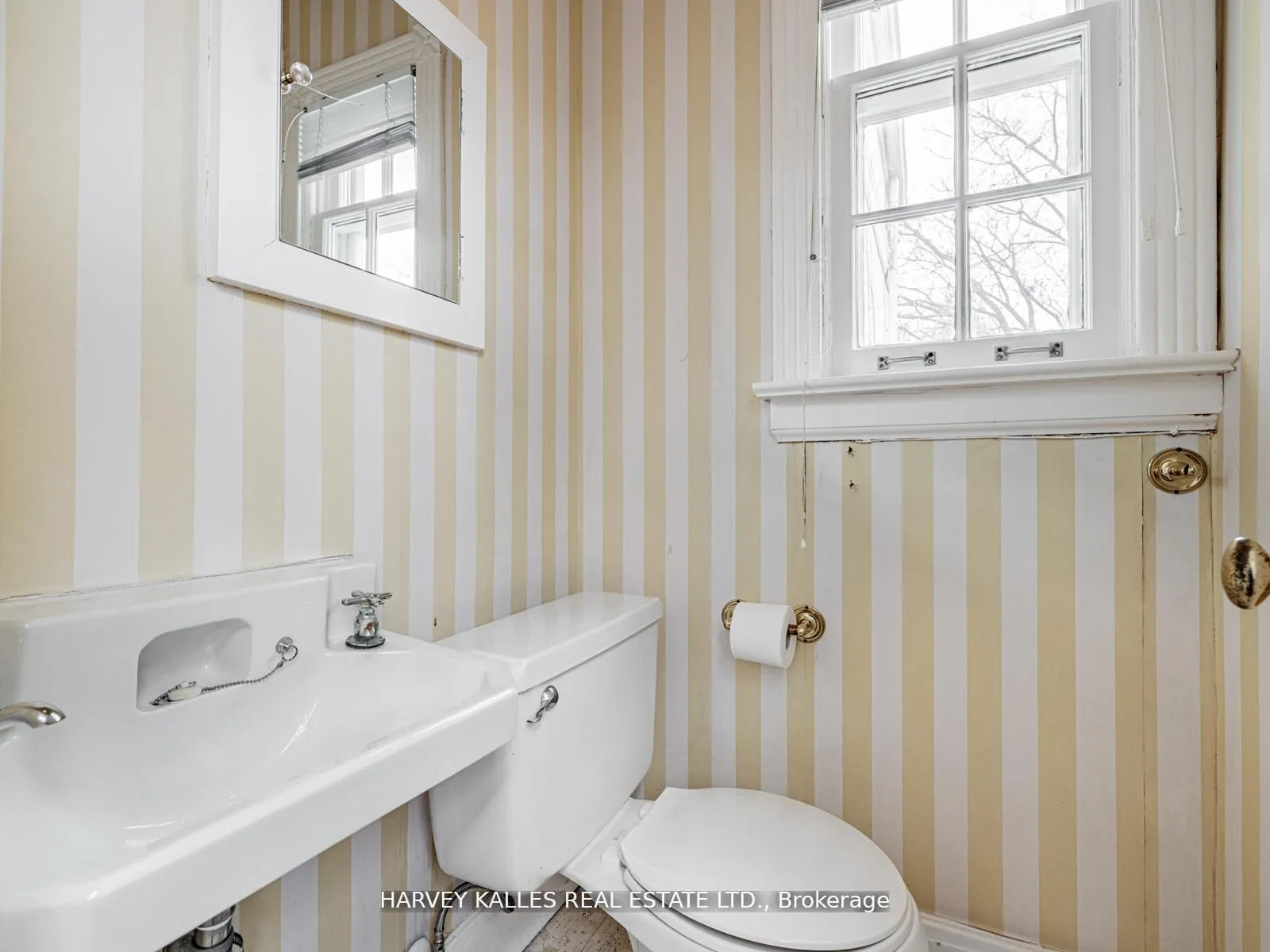 Photo 25 of 2 Silverwood Avenue, Toronto, Forest Hill South — HOMEH