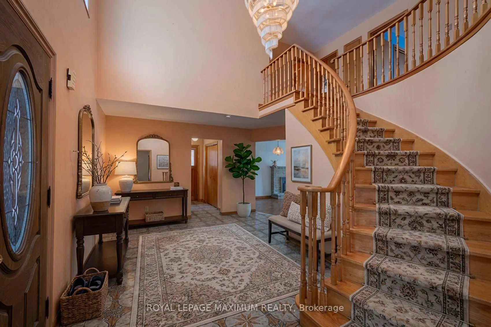 Photo 4 of 45 Houston Road, Vaughan, West Woodbridge — HOMEH