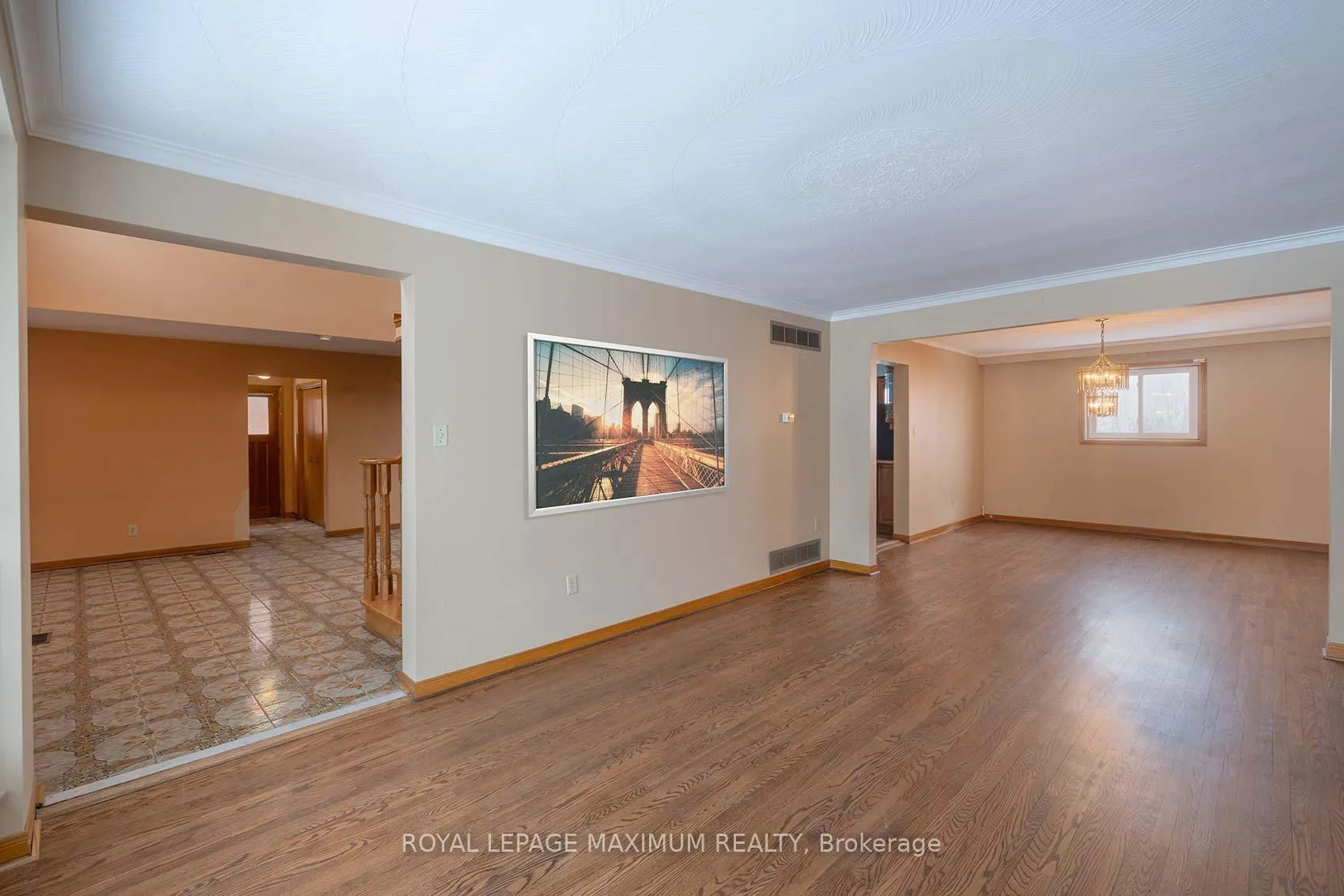 Photo 7 of 45 Houston Road, Vaughan, West Woodbridge — HOMEH