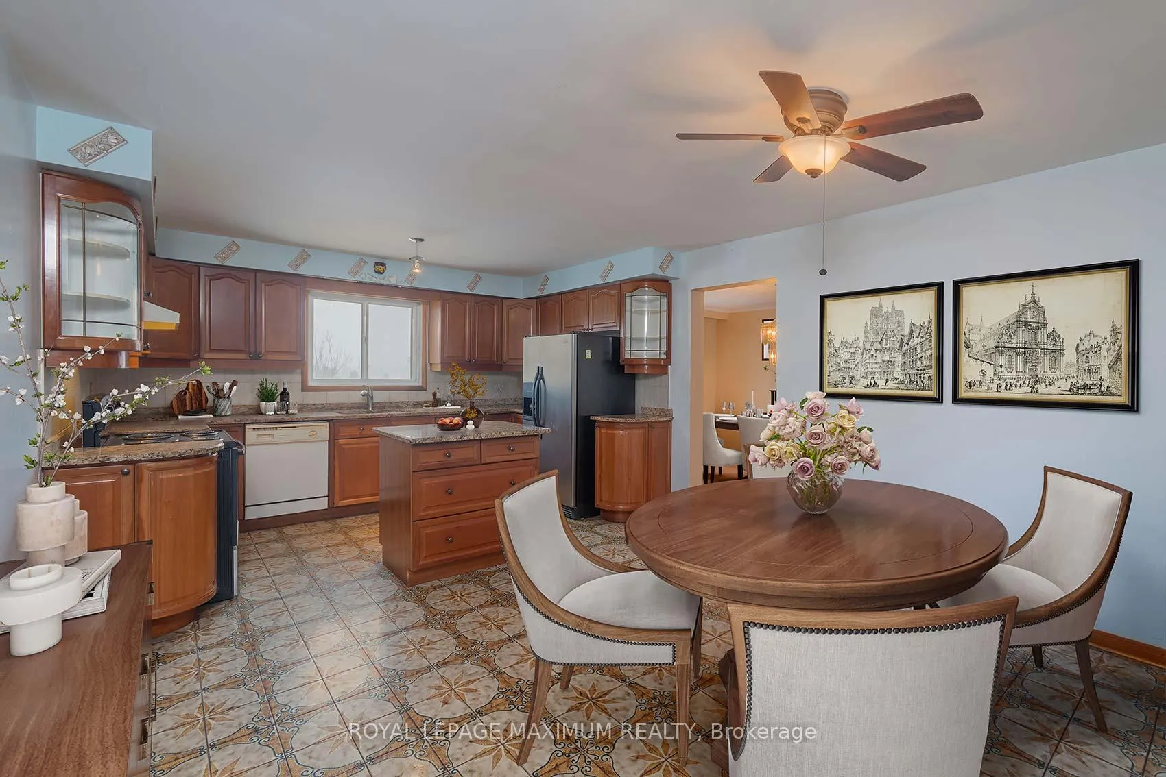 Photo 10 of 45 Houston Road, Vaughan, West Woodbridge — HOMEH