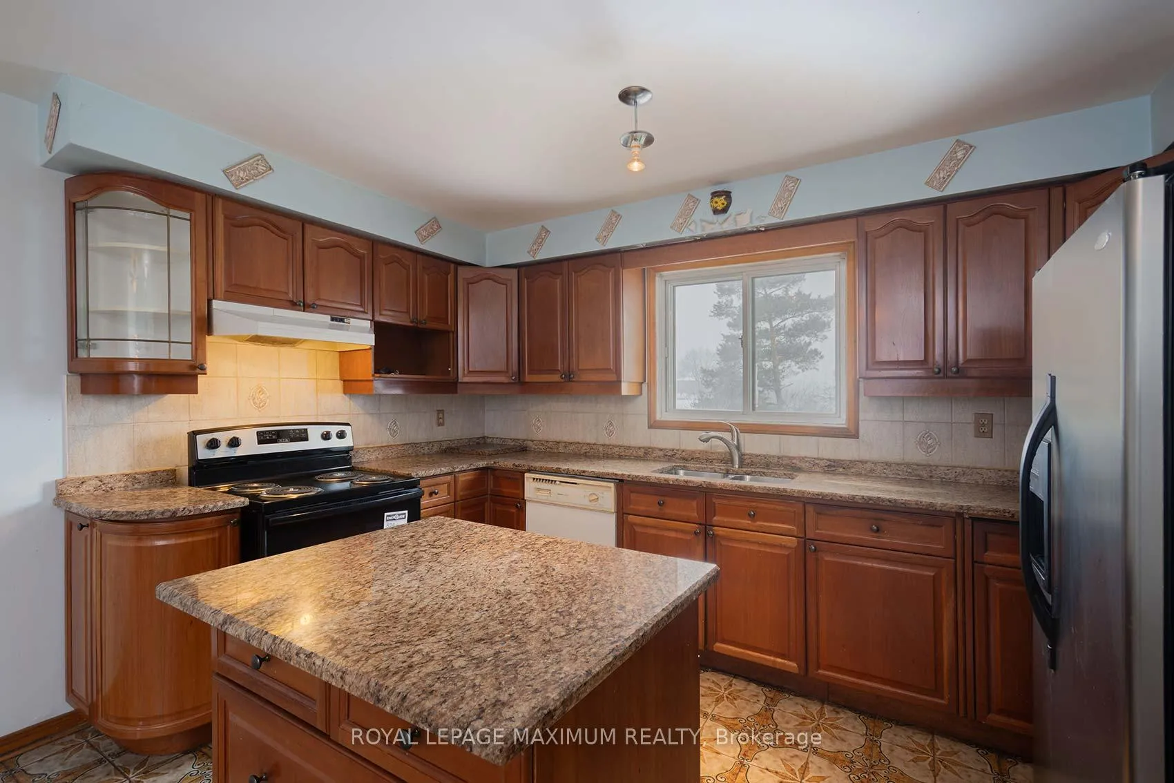 Photo 12 of 45 Houston Road, Vaughan, West Woodbridge — HOMEH