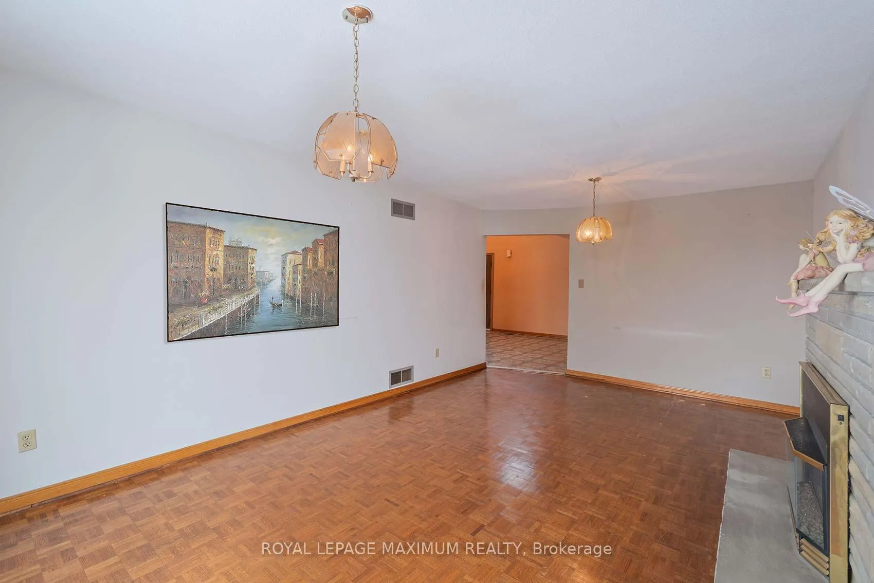 Photo 15 of 45 Houston Road, Vaughan, West Woodbridge — HOMEH