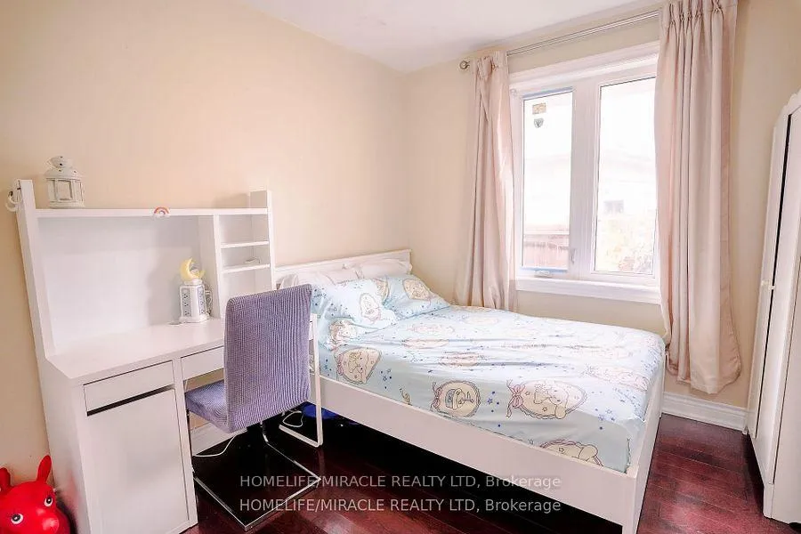 Photo 14 of 82 Sedgemount Drive, Scarborough, Woburn — HOMEH