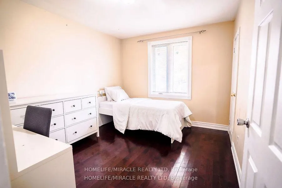 Photo 18 of 82 Sedgemount Drive, Scarborough, Woburn — HOMEH