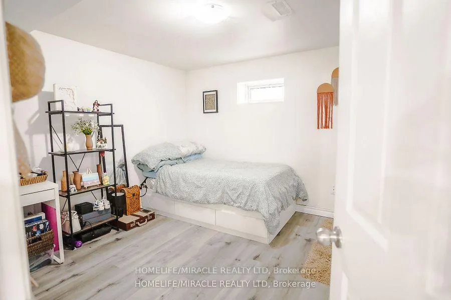 Photo 26 of 82 Sedgemount Drive, Scarborough, Woburn — HOMEH