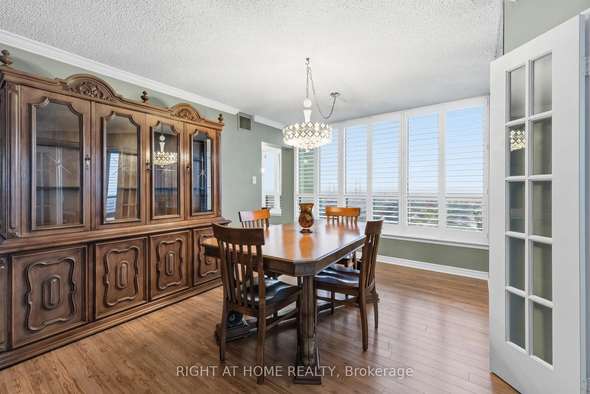 Photo 6 of Unit 1104, 1890 Valley Farm Road, Pickering, Town Centre — HOMEH