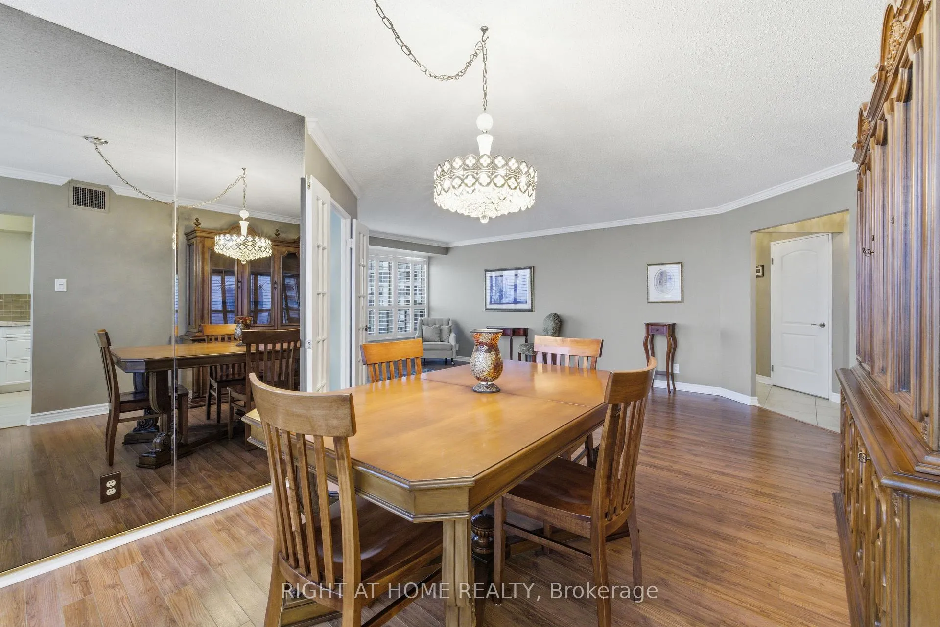 Photo 7 of Unit 1104, 1890 Valley Farm Road, Pickering, Town Centre — HOMEH