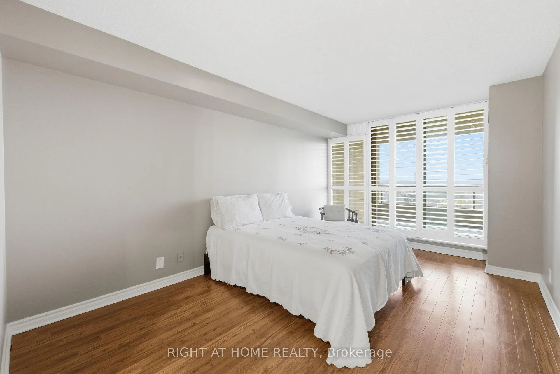 Photo 11 of Unit 1104, 1890 Valley Farm Road, Pickering, Town Centre — HOMEH