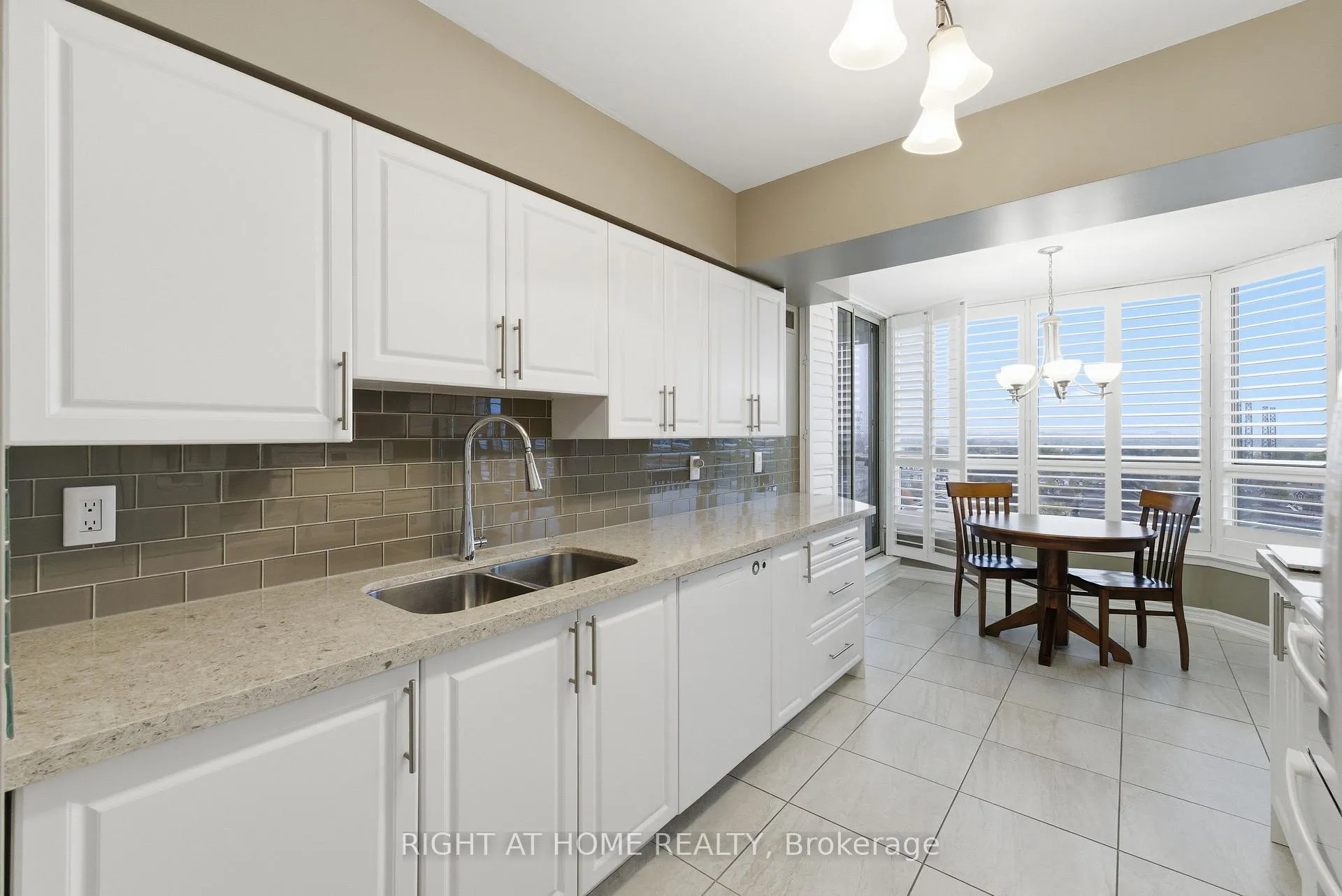 Photo 18 of Unit 1104, 1890 Valley Farm Road, Pickering, Town Centre — HOMEH
