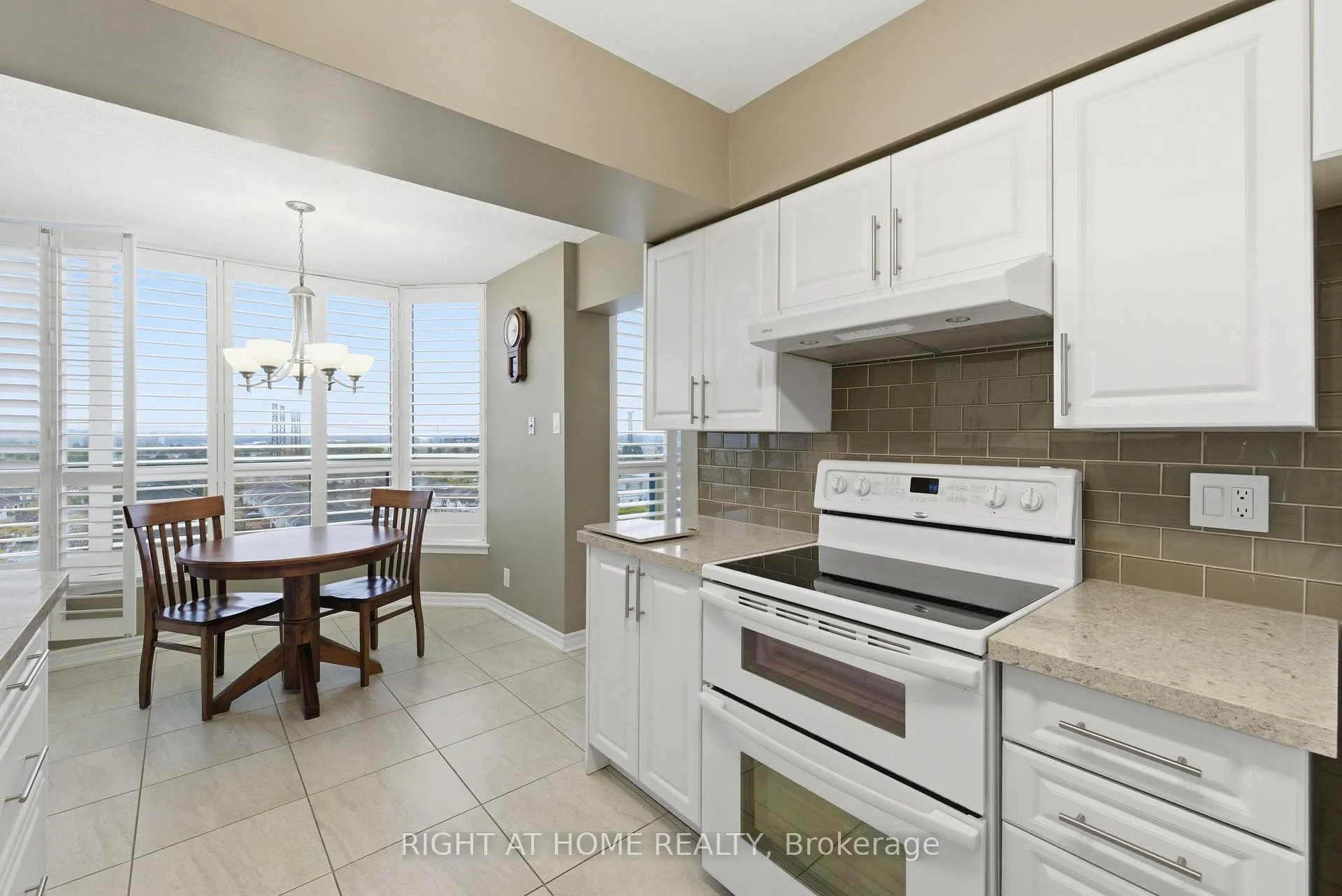 Photo 19 of Unit 1104, 1890 Valley Farm Road, Pickering, Town Centre — HOMEH