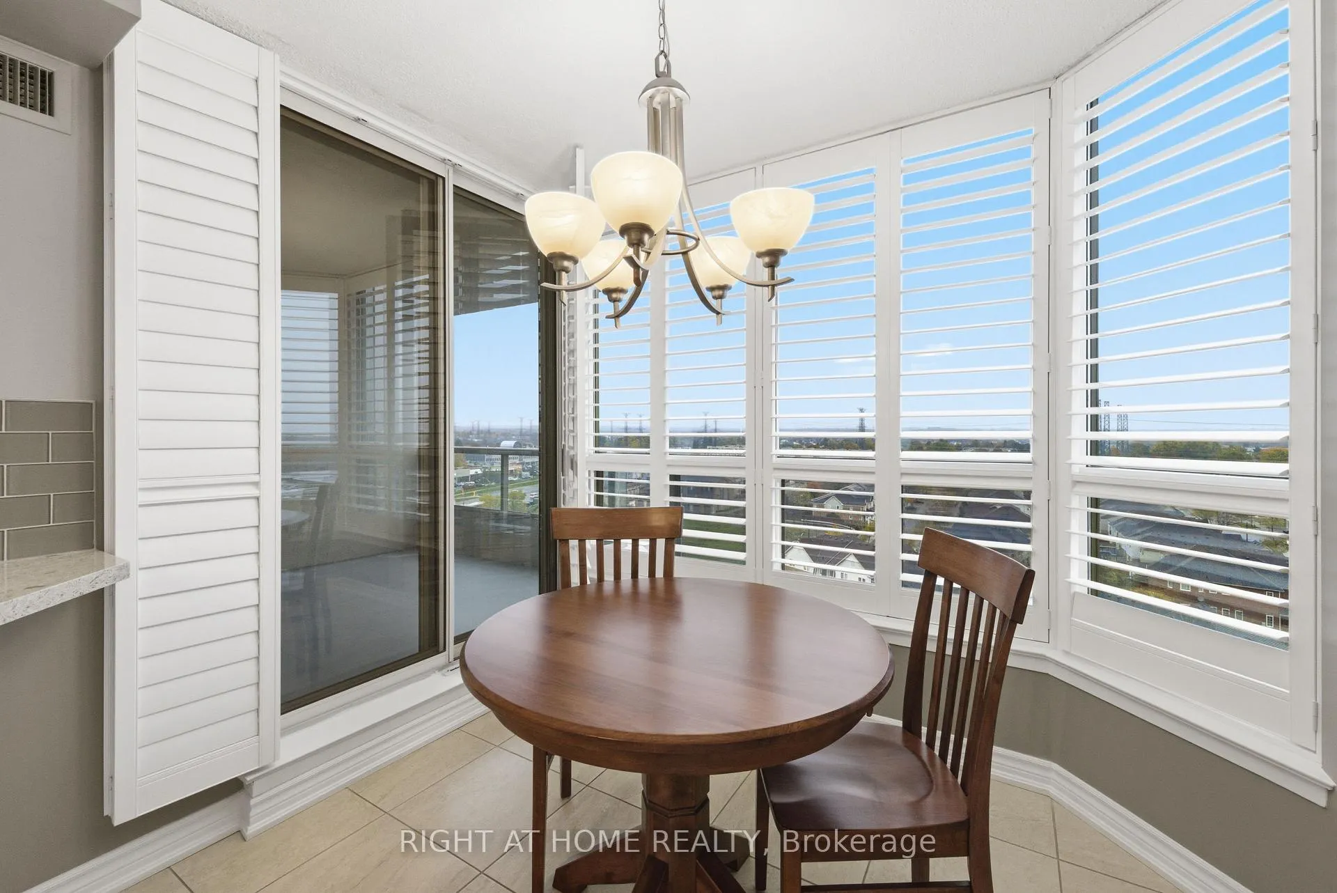 Photo 23 of Unit 1104, 1890 Valley Farm Road, Pickering, Town Centre — HOMEH