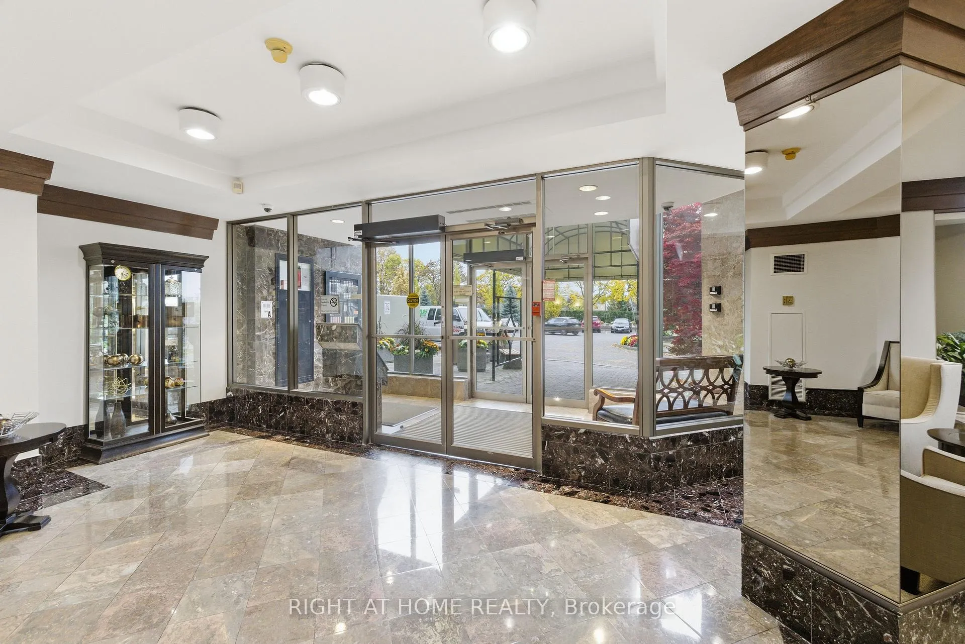 Photo 41 of Unit 1104, 1890 Valley Farm Road, Pickering, Town Centre — HOMEH