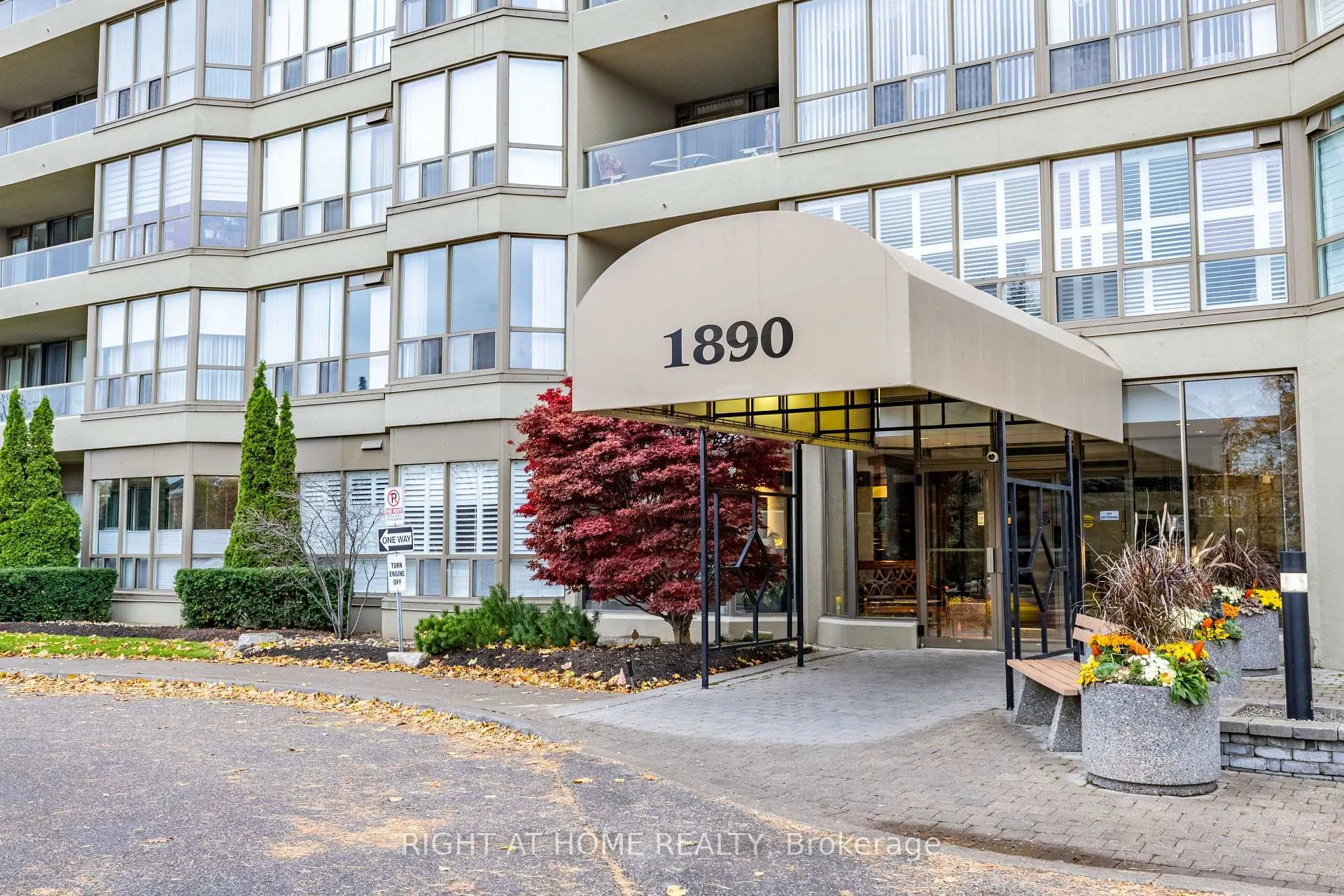 Photo 42 of Unit 1104, 1890 Valley Farm Road, Pickering, Town Centre — HOMEH
