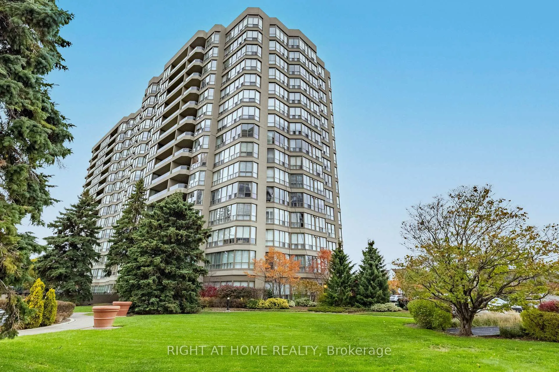 Photo 45 of Unit 1104, 1890 Valley Farm Road, Pickering, Town Centre — HOMEH