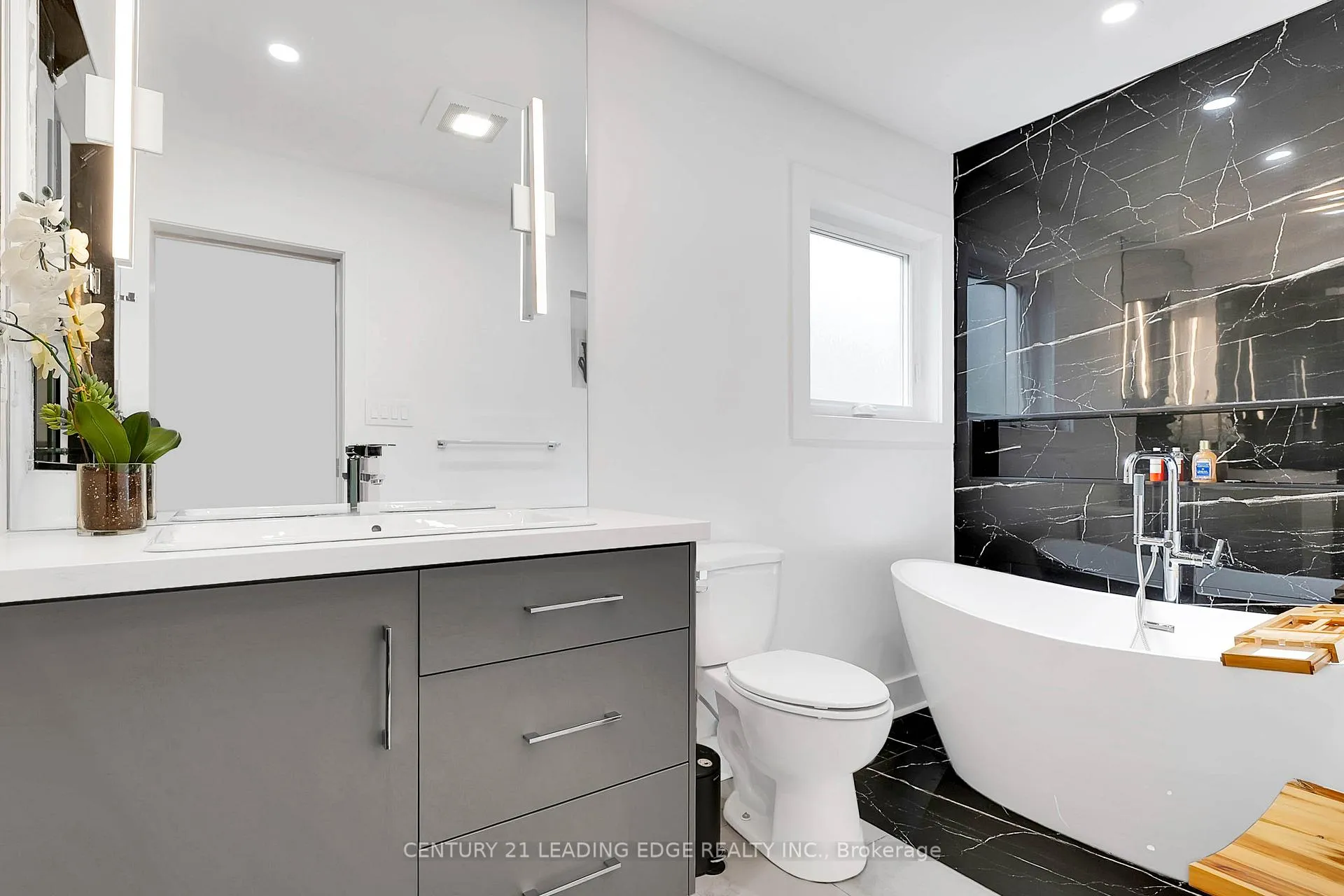 Photo 23 of 3 Hemans Court, Ajax, Northwest Ajax — HOMEH