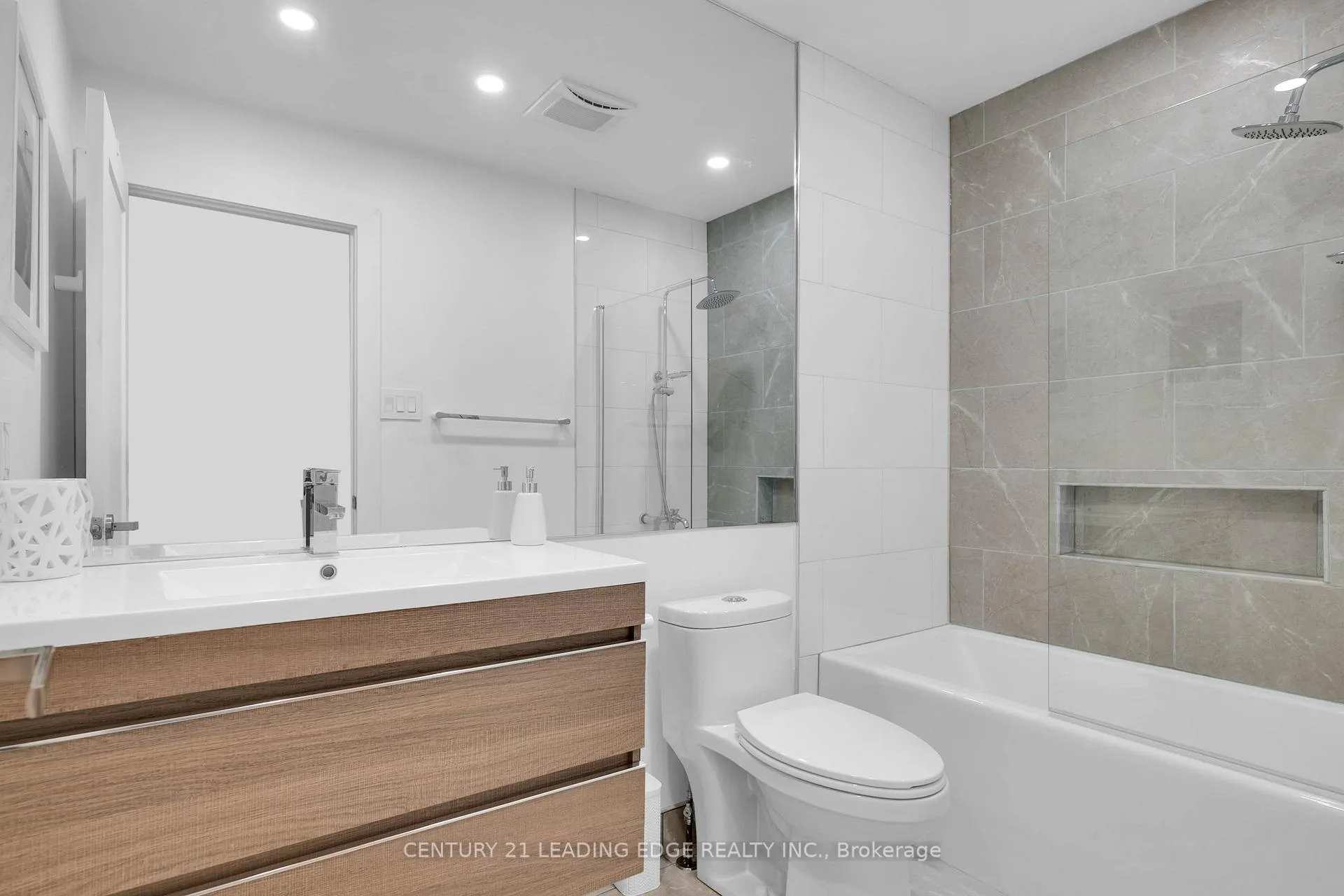 Photo 31 of 3 Hemans Court, Ajax, Northwest Ajax — HOMEH