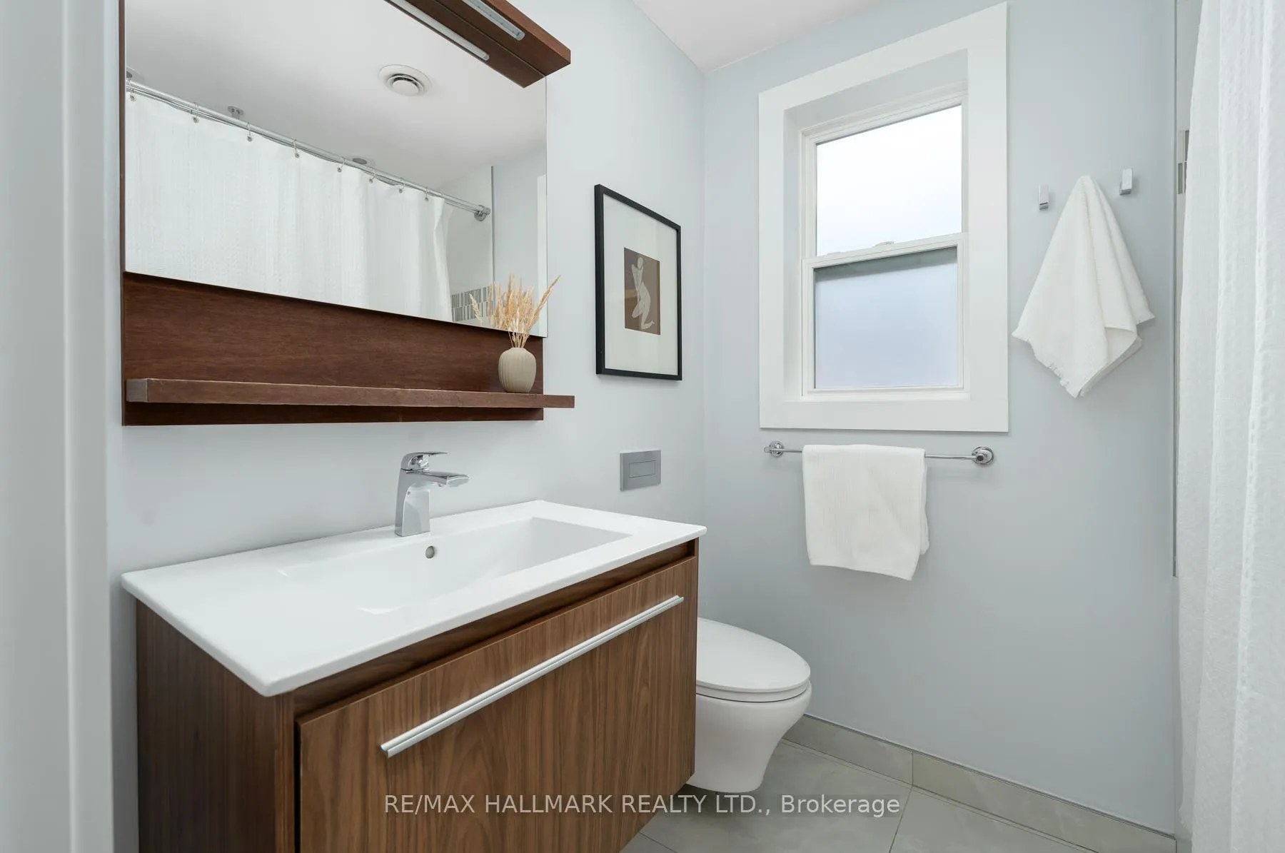 Photo 23 of 26 Hutton Avenue, Toronto, East York — HOMEH
