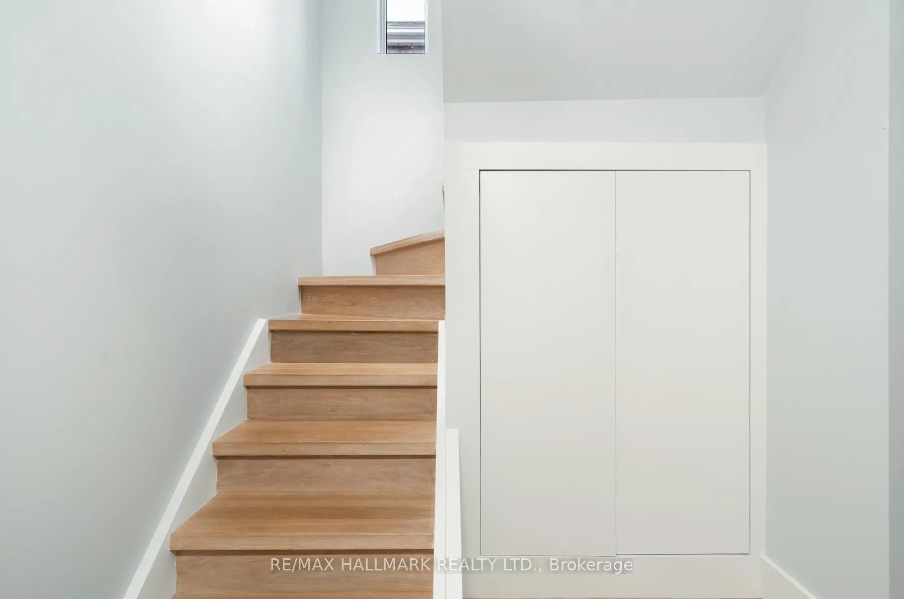 Photo 25 of 26 Hutton Avenue, Toronto, East York — HOMEH