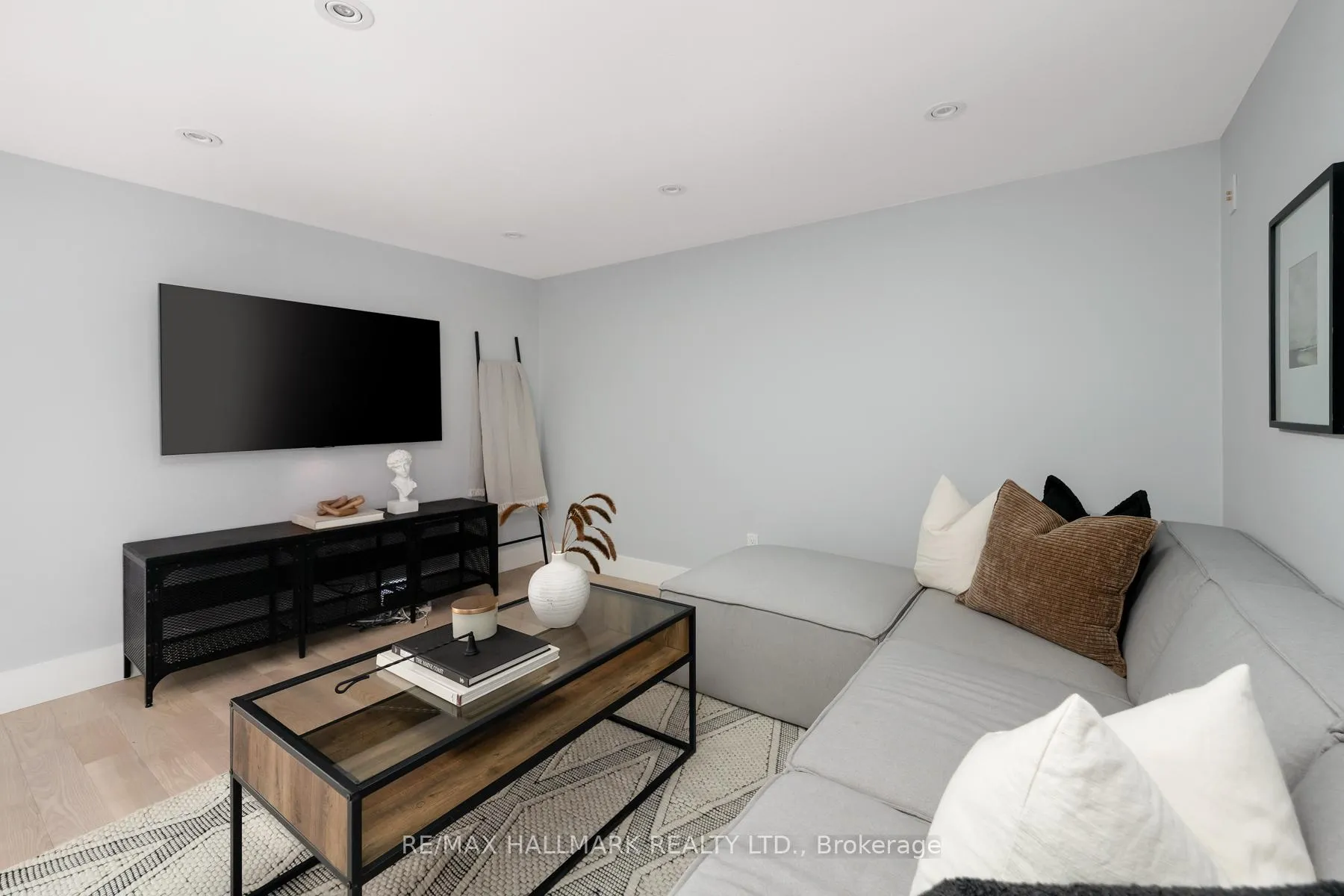 Photo 26 of 26 Hutton Avenue, Toronto, East York — HOMEH
