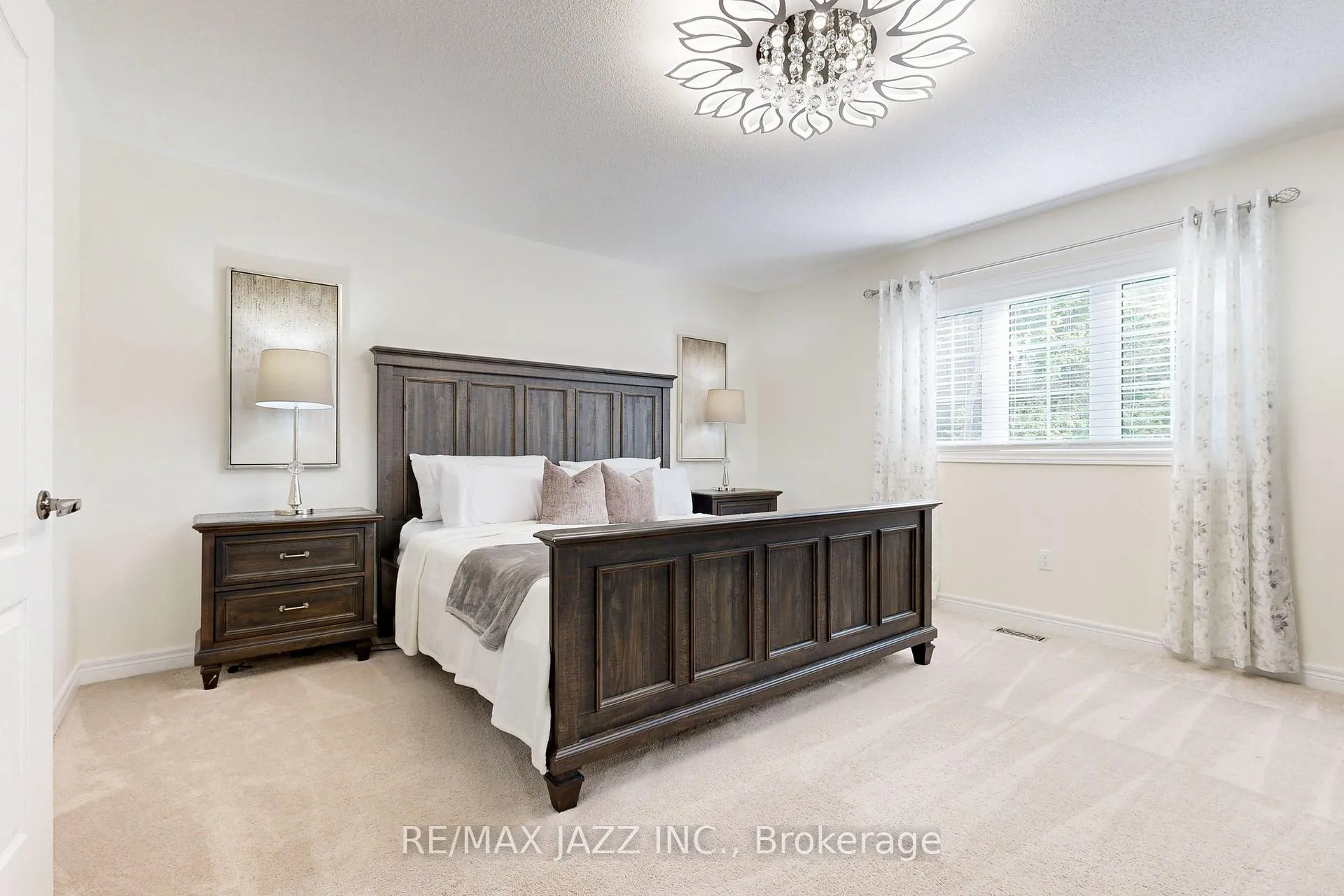 Photo 15 of 269 Bruce Cameron Drive, Clarington, Bowmanville — HOMEH
