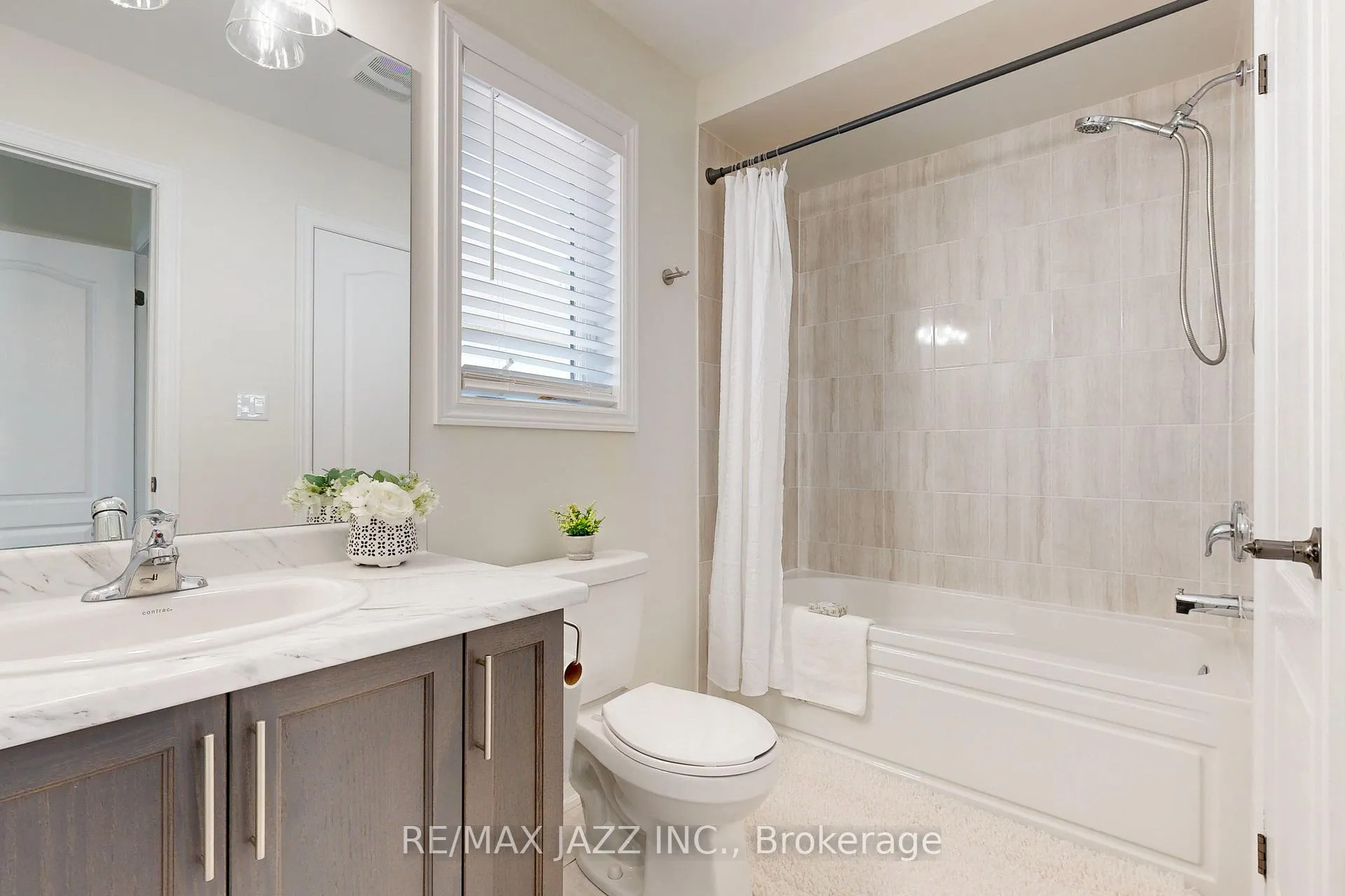 Photo 26 of 269 Bruce Cameron Drive, Clarington, Bowmanville — HOMEH