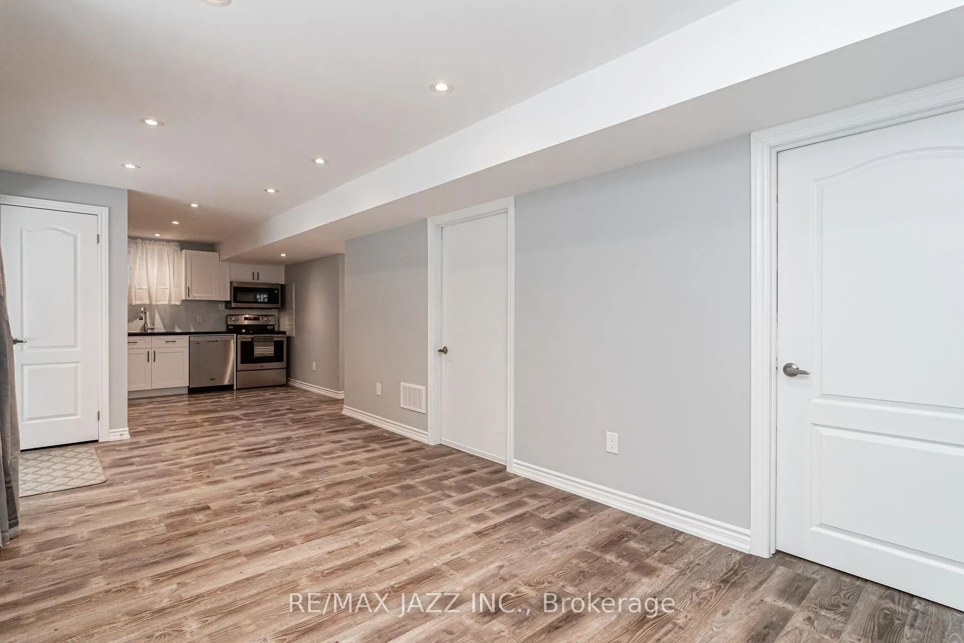 Photo 33 of 269 Bruce Cameron Drive, Clarington, Bowmanville — HOMEH