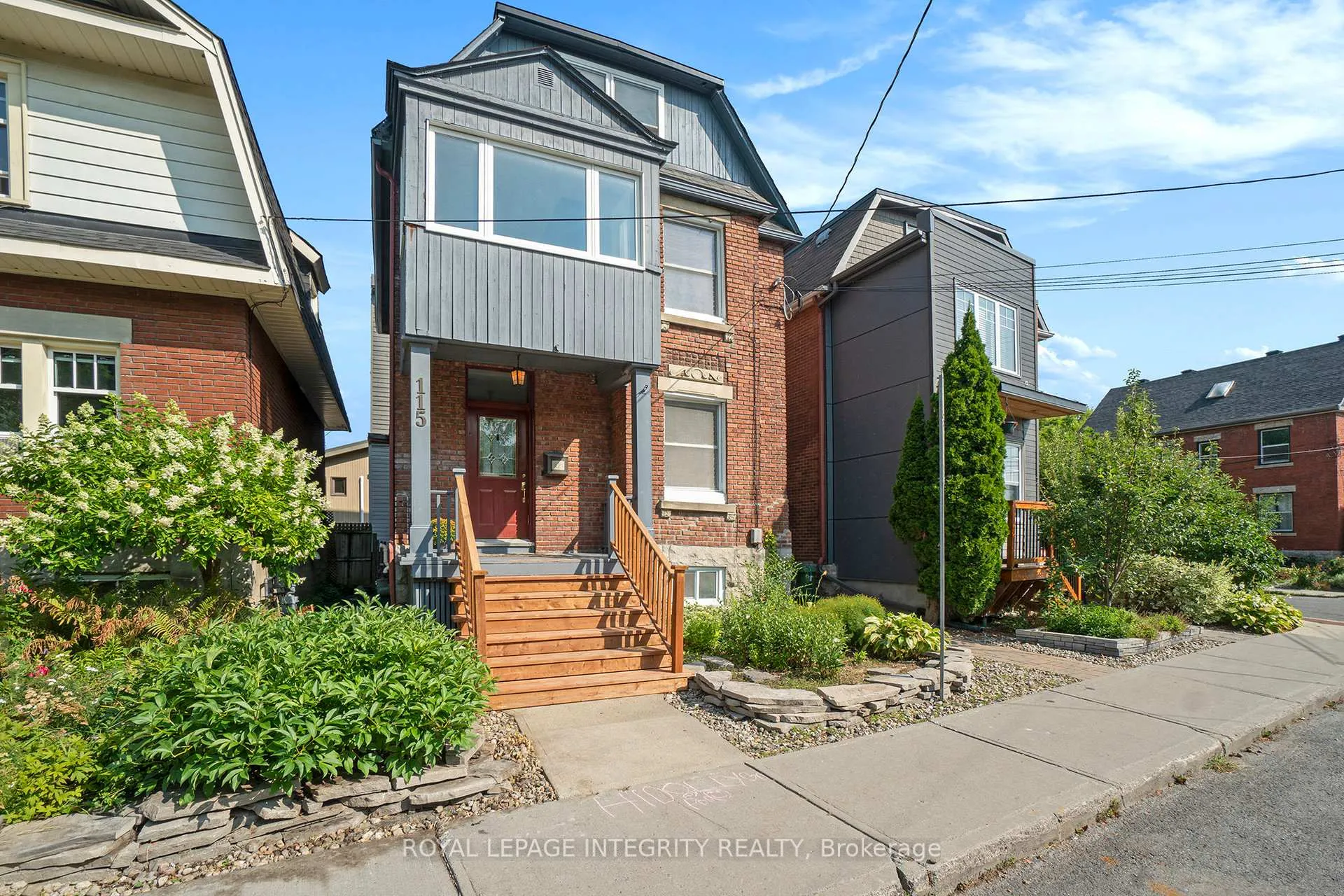 Photo 2 of 115 Springhurst Avenue, Ottawa, Ottawa East — HOMEH