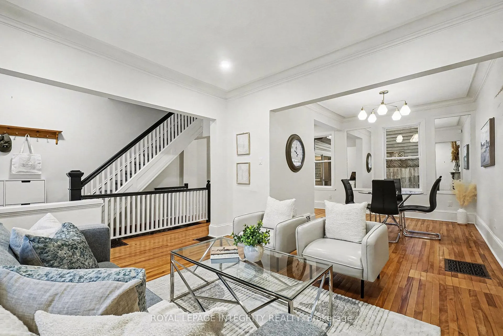 Photo 4 of 115 Springhurst Avenue, Ottawa, Ottawa East — HOMEH