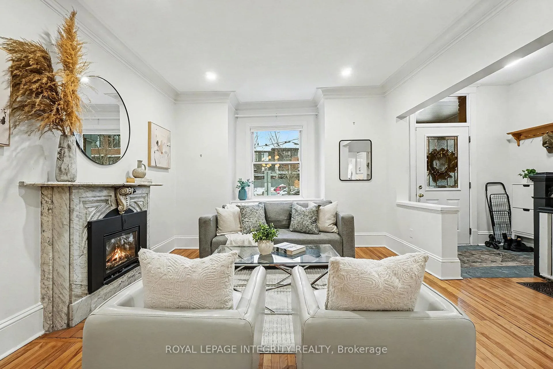 Photo 5 of 115 Springhurst Avenue, Ottawa, Ottawa East — HOMEH
