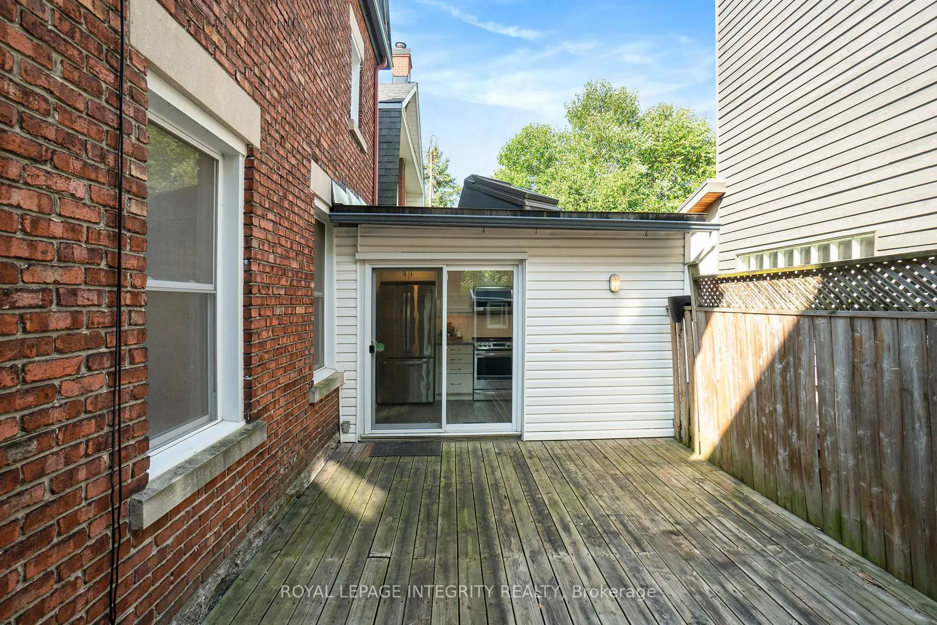 Photo 26 of 115 Springhurst Avenue, Ottawa, Ottawa East — HOMEH