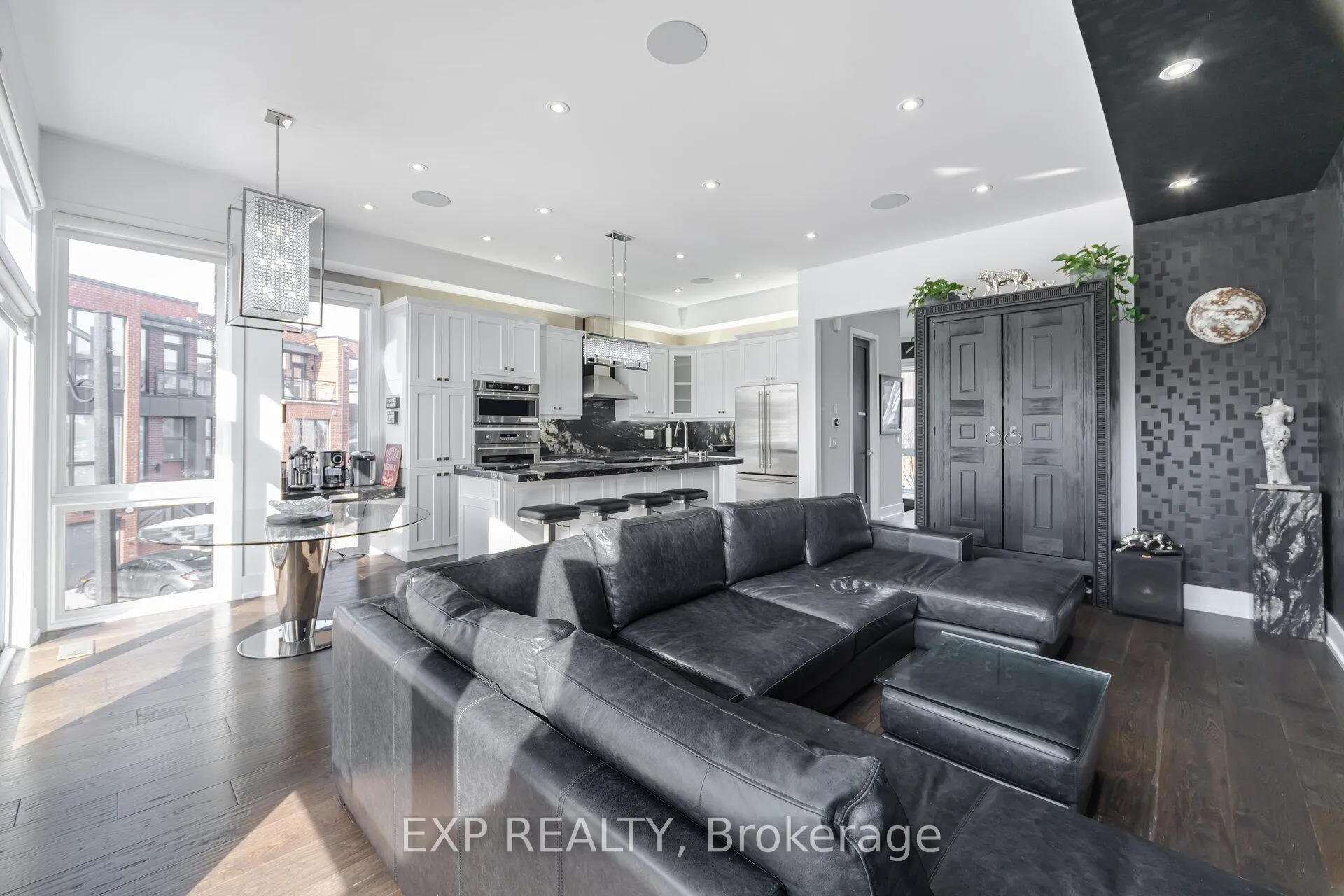 Photo 11 of 28 Allerton Road, Vaughan, Patterson — HOMEH