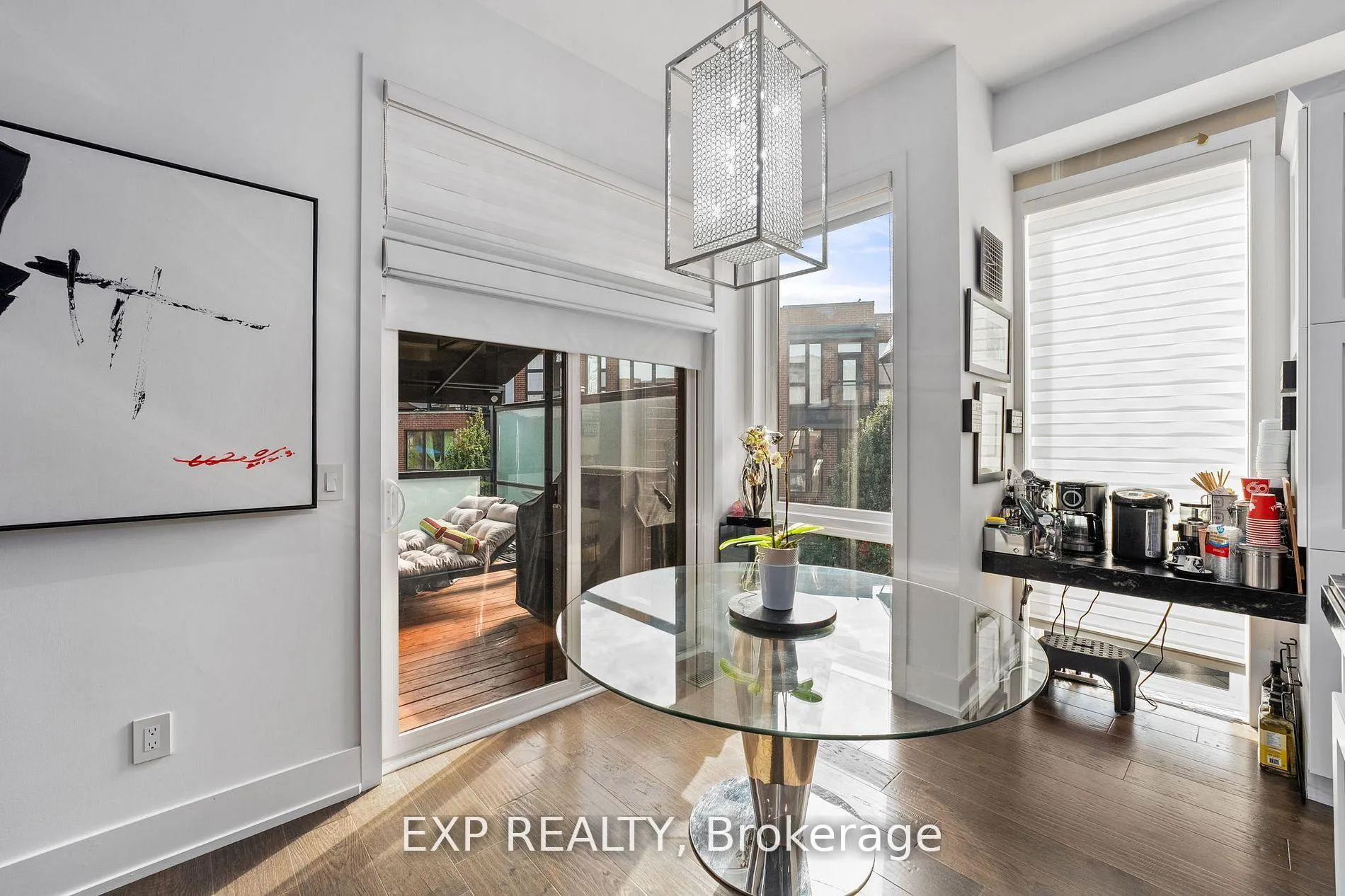 Photo 12 of 28 Allerton Road, Vaughan, Patterson — HOMEH