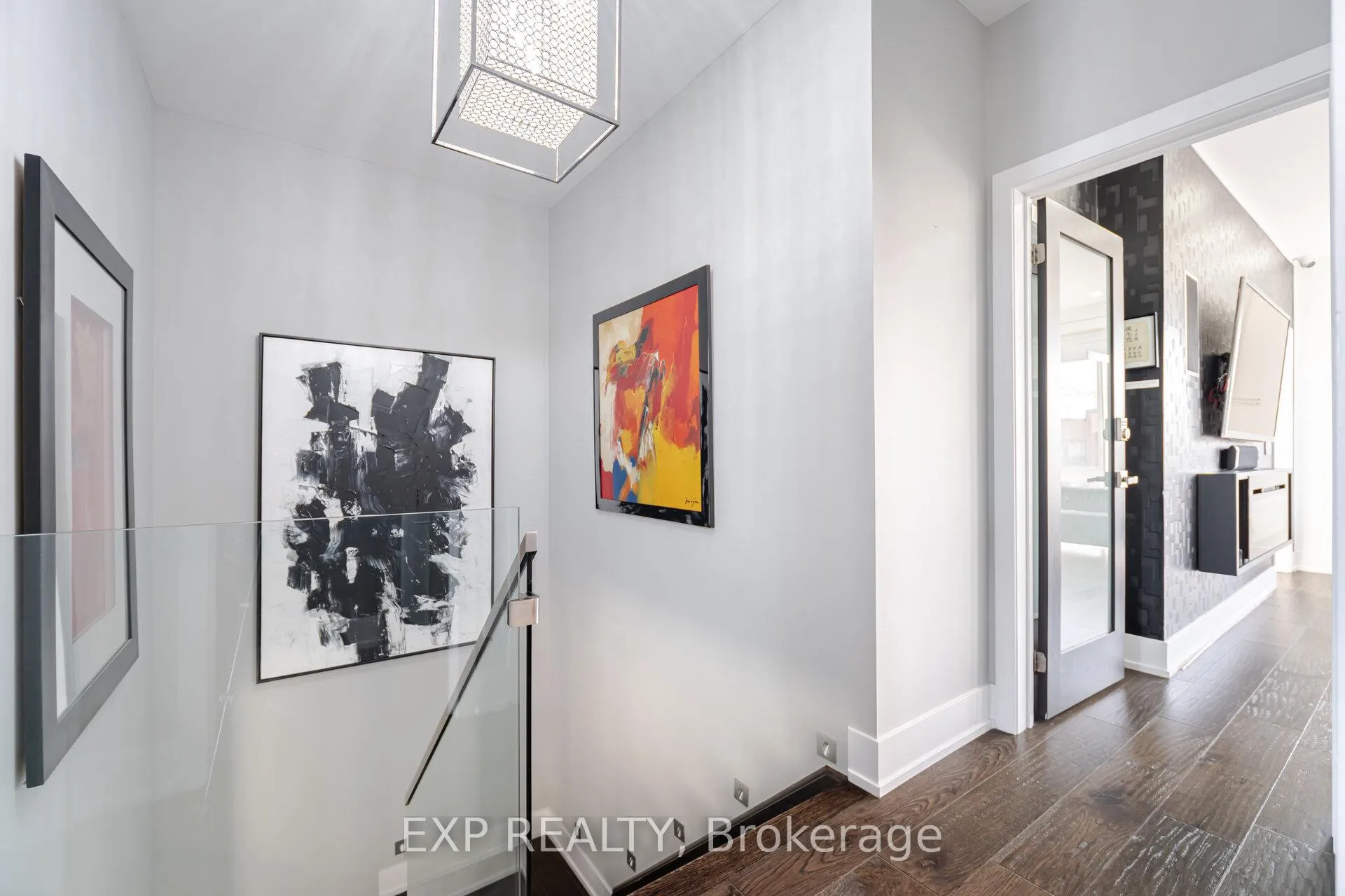 Photo 20 of 28 Allerton Road, Vaughan, Patterson — HOMEH