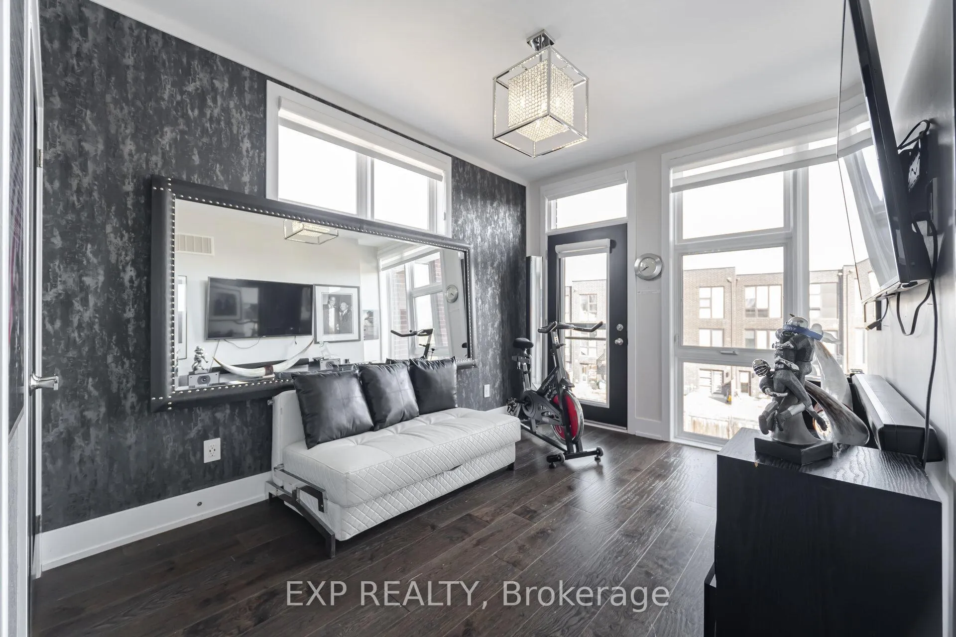 Photo 28 of 28 Allerton Road, Vaughan, Patterson — HOMEH