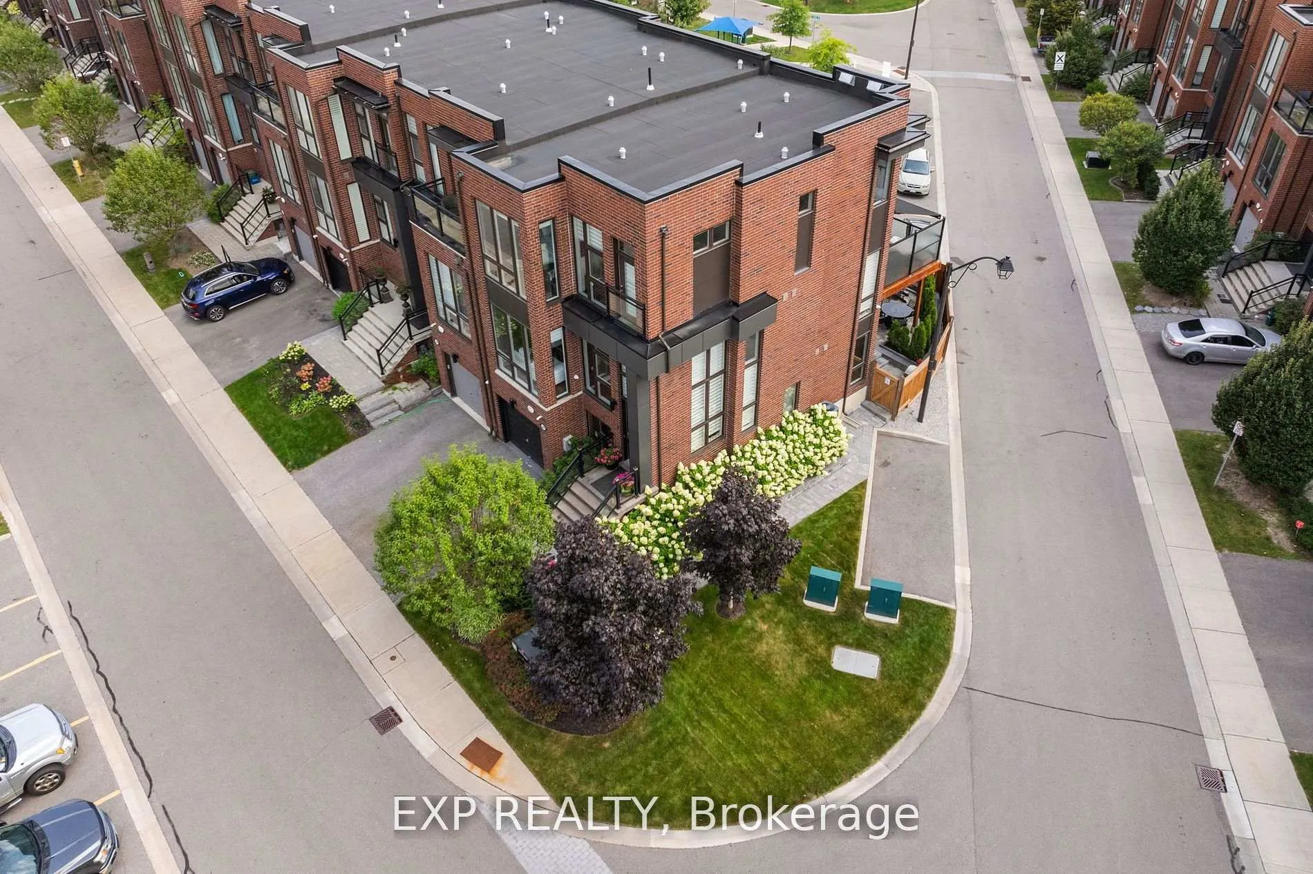 Photo 38 of 28 Allerton Road, Vaughan, Patterson — HOMEH