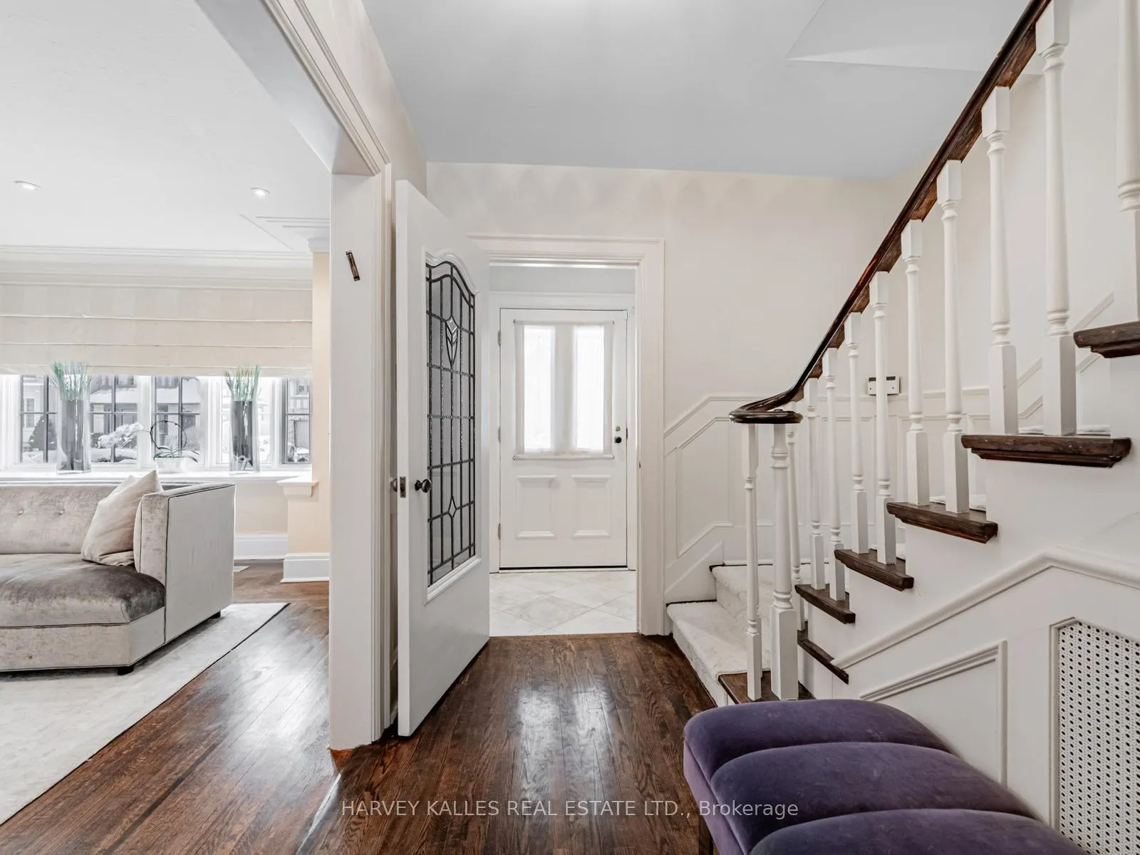 Photo 4 of 407 Richview Avenue, Toronto, Forest Hill South — HOMEH