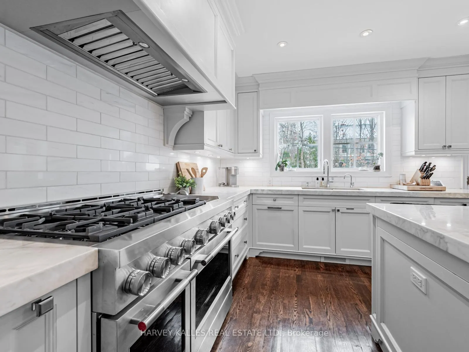 Photo 8 of 407 Richview Avenue, Toronto, Forest Hill South — HOMEH