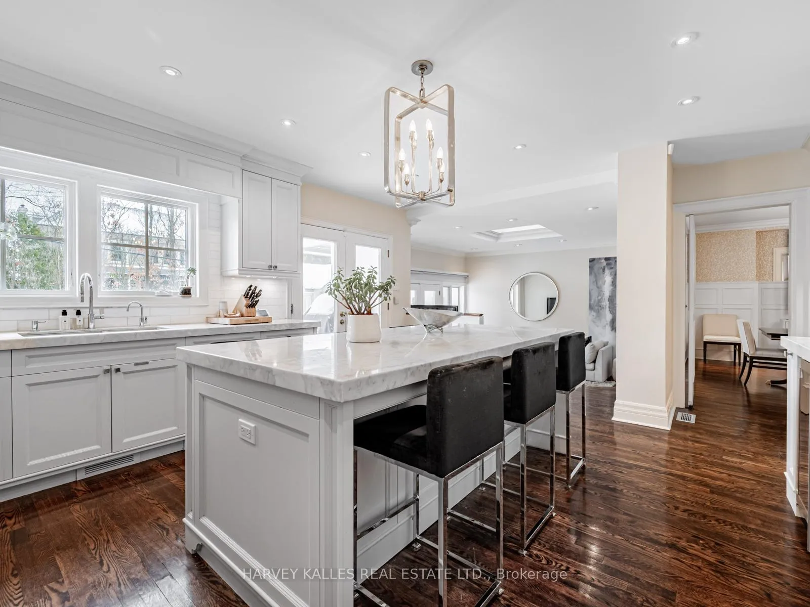 Photo 9 of 407 Richview Avenue, Toronto, Forest Hill South — HOMEH