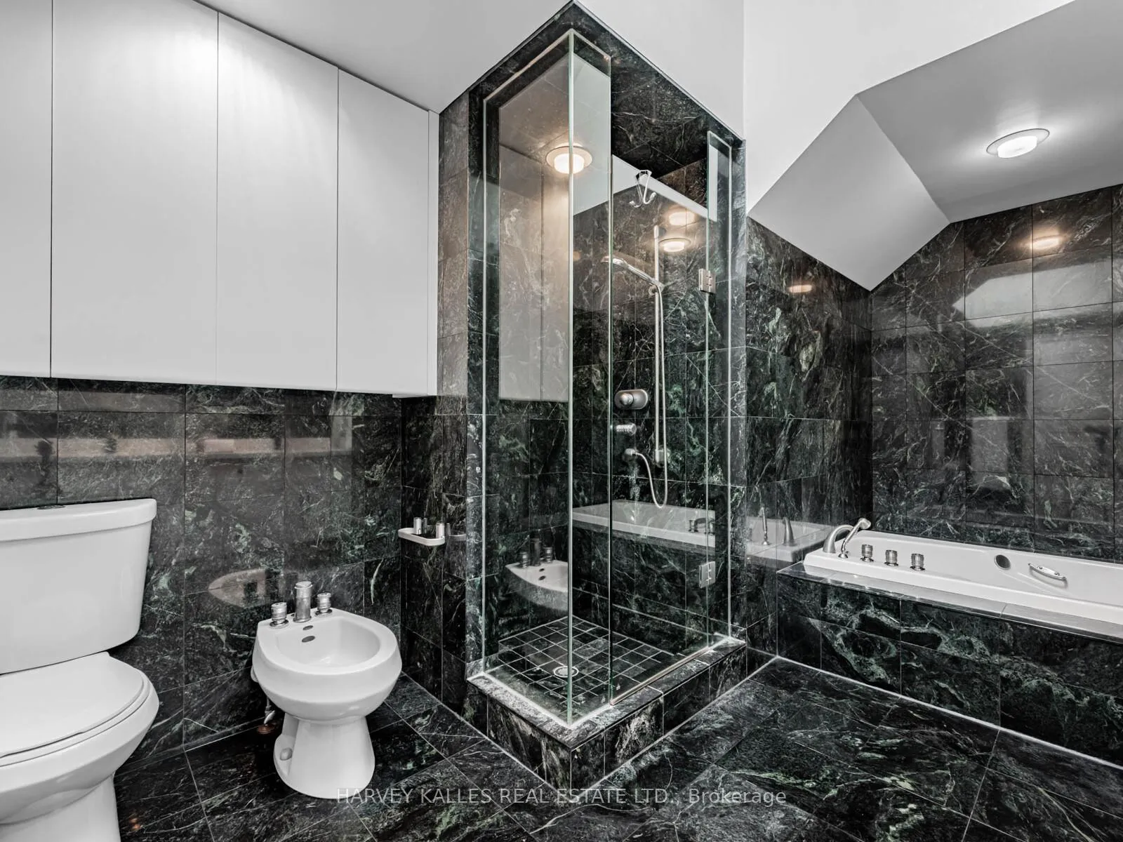 Photo 23 of 407 Richview Avenue, Toronto, Forest Hill South — HOMEH