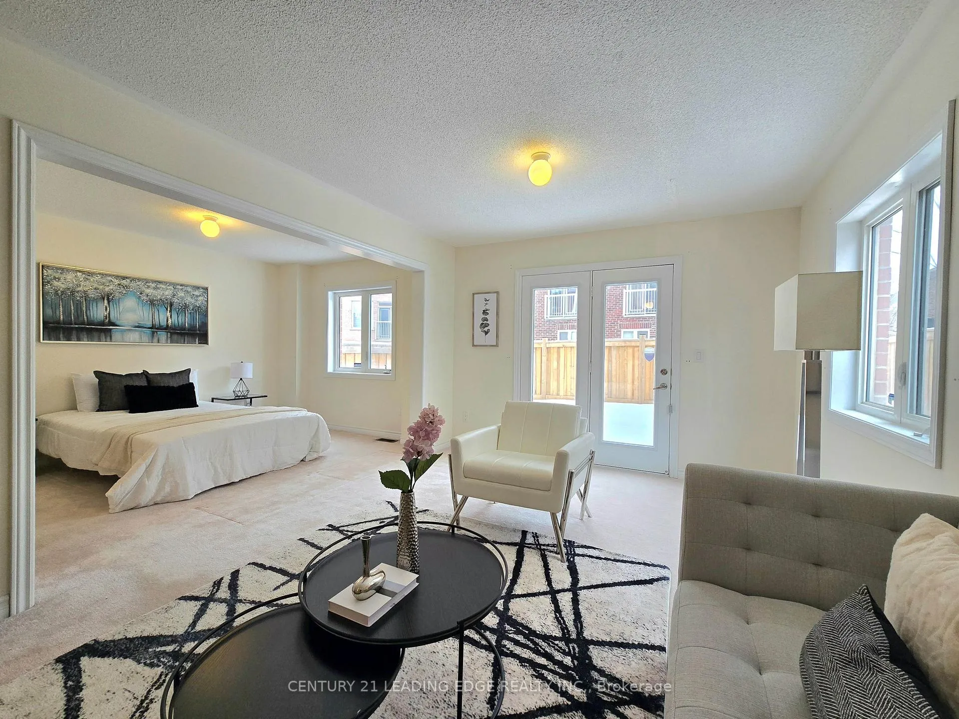 Photo 7 of 19 Living Crescent, Markham, Victoria Square — HOMEH