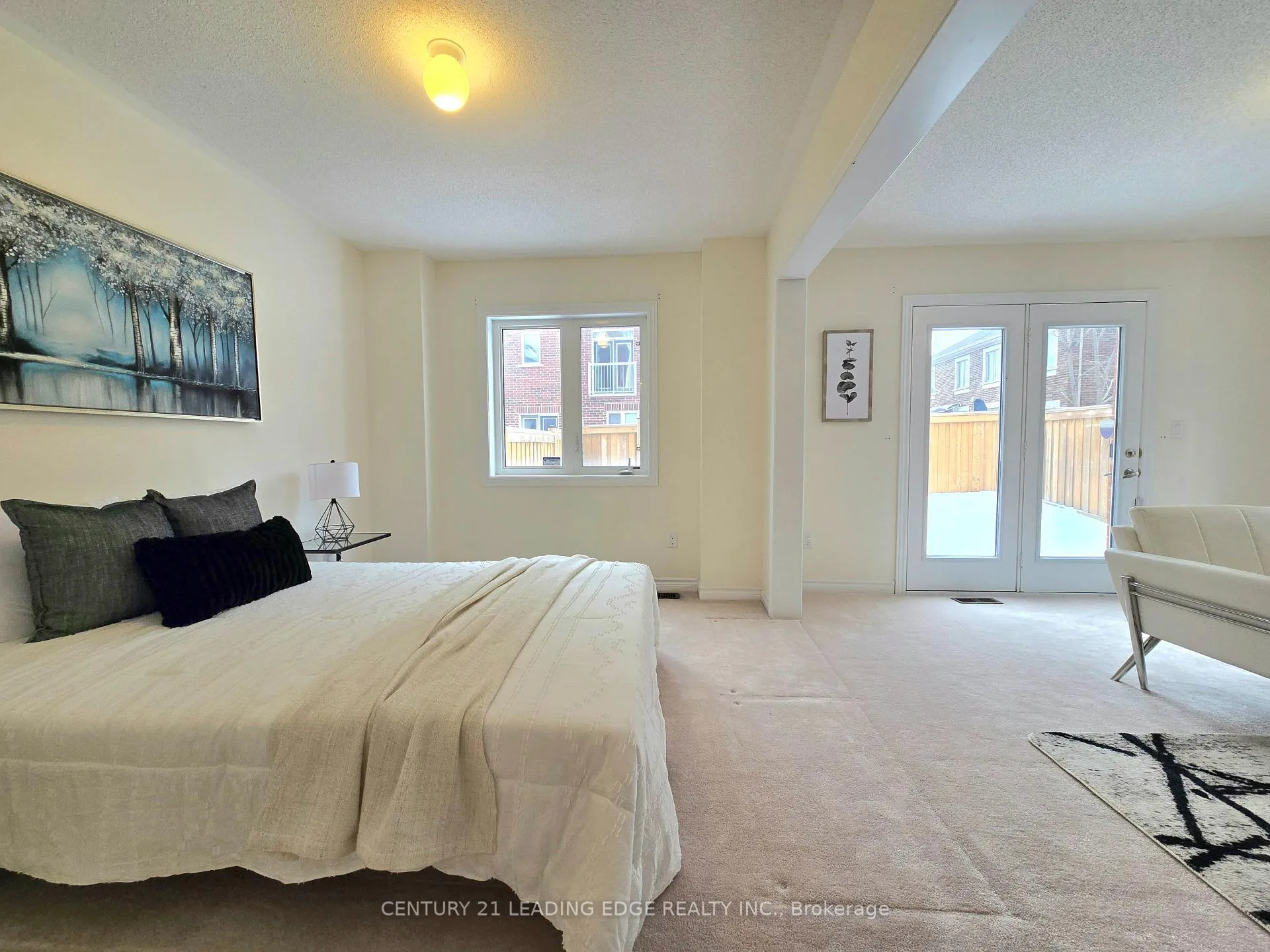 Photo 10 of 19 Living Crescent, Markham, Victoria Square — HOMEH