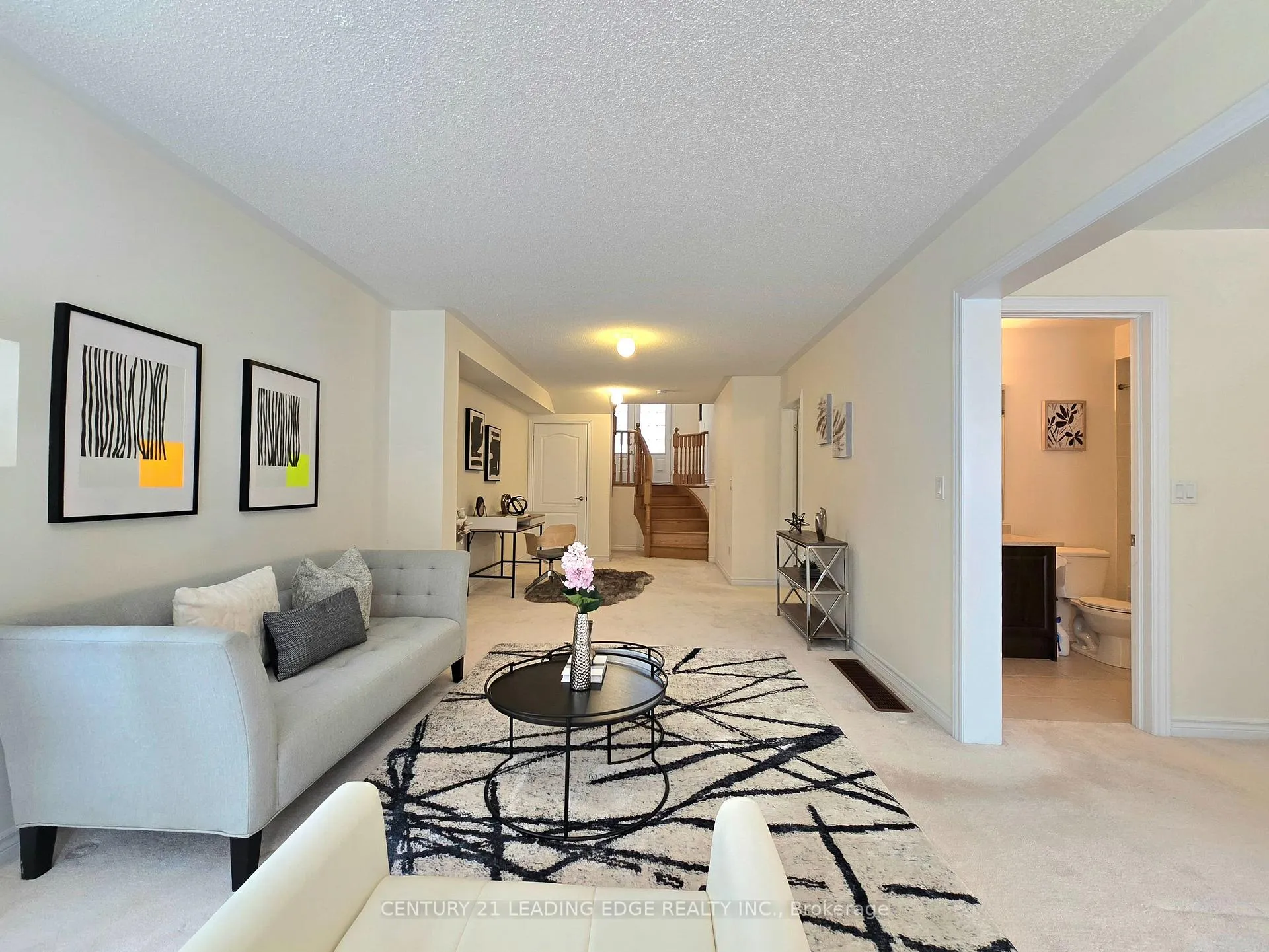 Photo 11 of 19 Living Crescent, Markham, Victoria Square — HOMEH