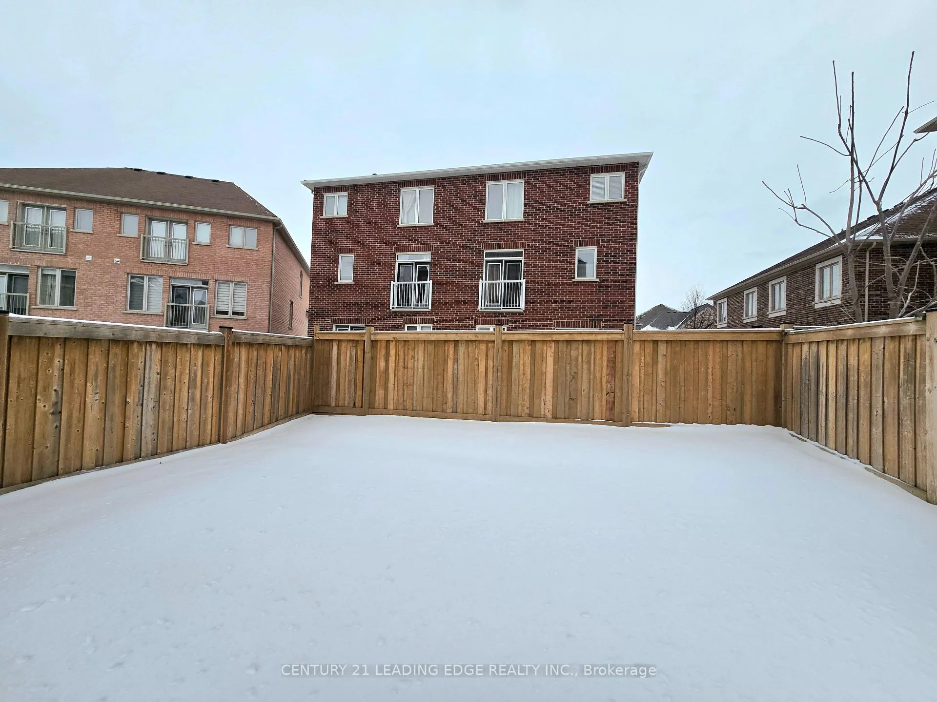 Photo 12 of 19 Living Crescent, Markham, Victoria Square — HOMEH