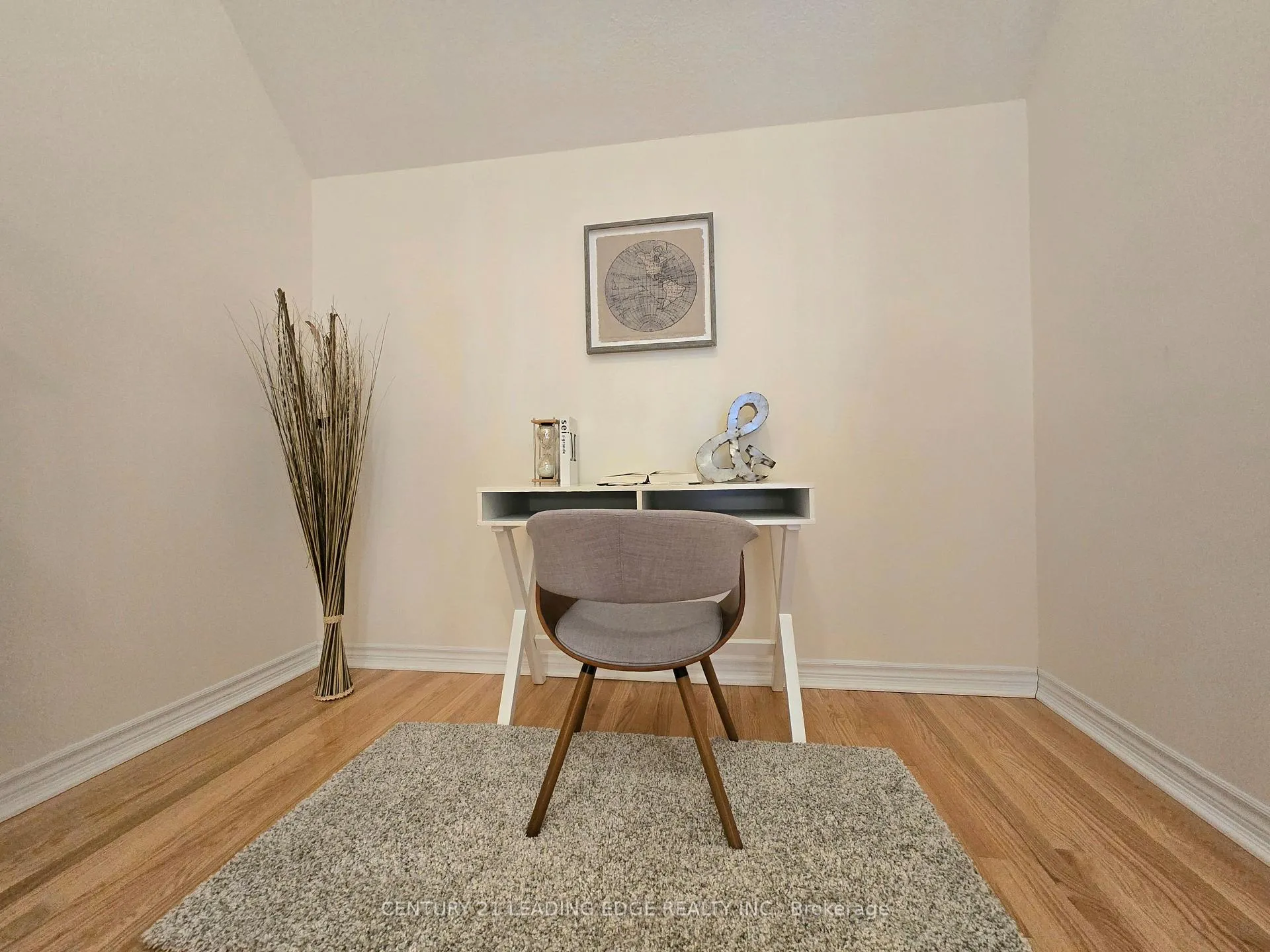 Photo 23 of 19 Living Crescent, Markham, Victoria Square — HOMEH