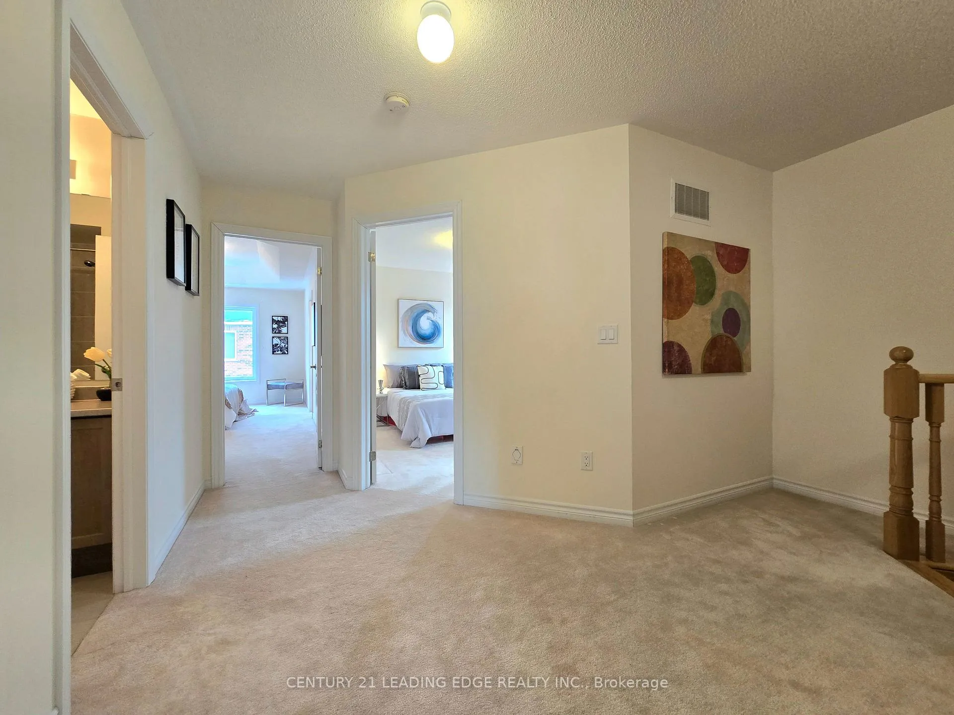 Photo 24 of 19 Living Crescent, Markham, Victoria Square — HOMEH