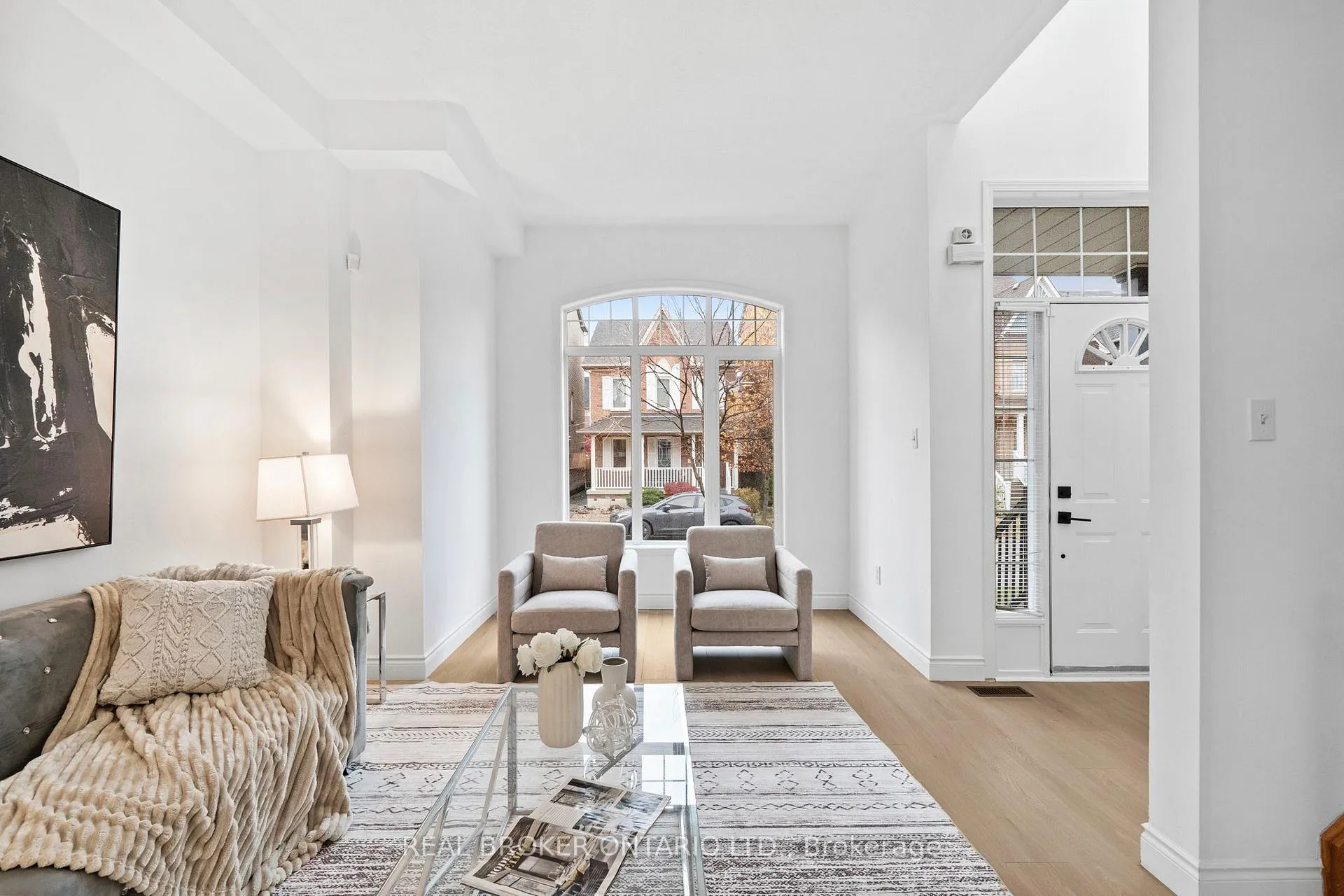 Photo 6 of 21 Spring Meadow Avenue, Markham, Cornell — HOMEH