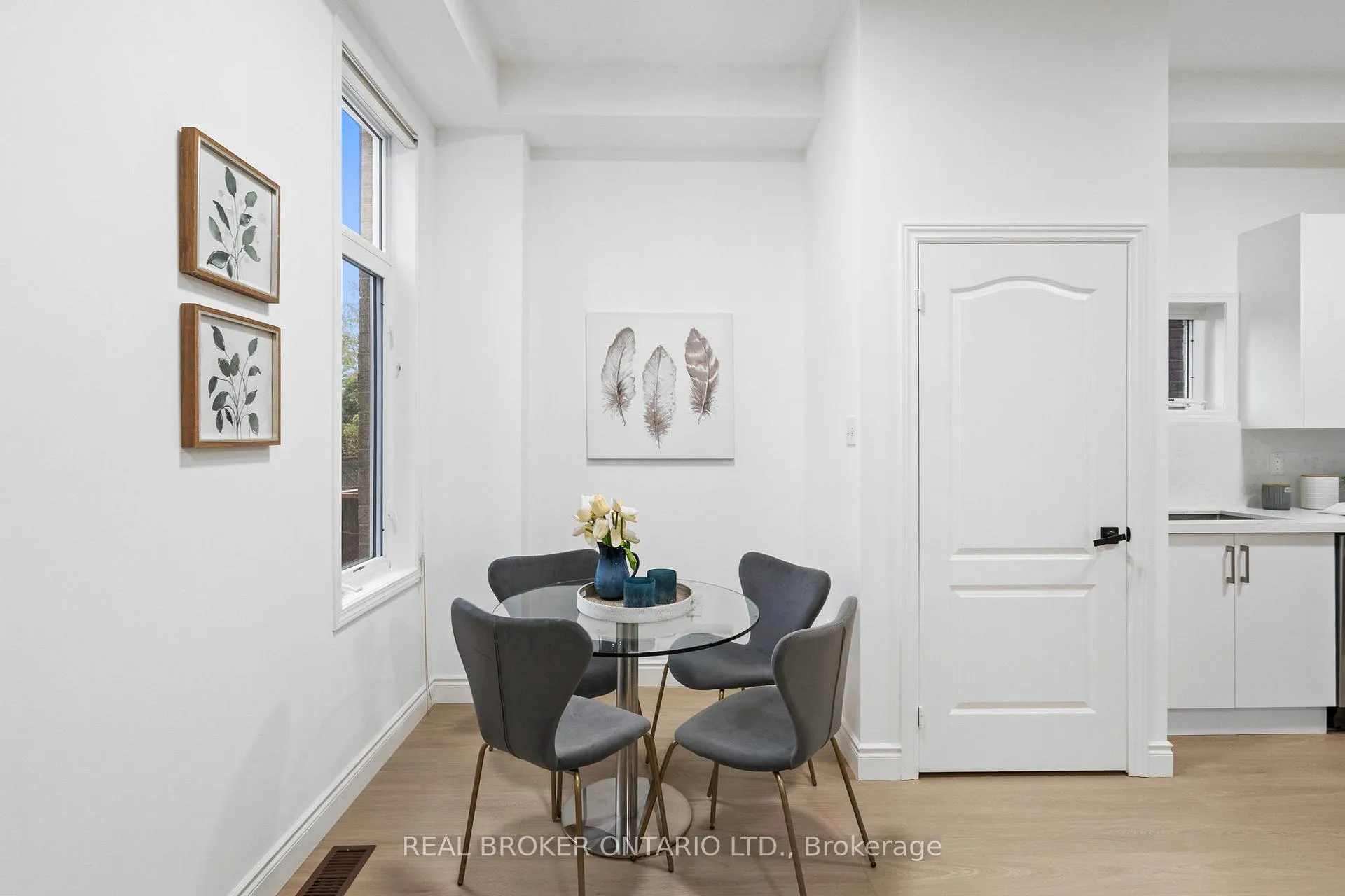 Photo 11 of 21 Spring Meadow Avenue, Markham, Cornell — HOMEH