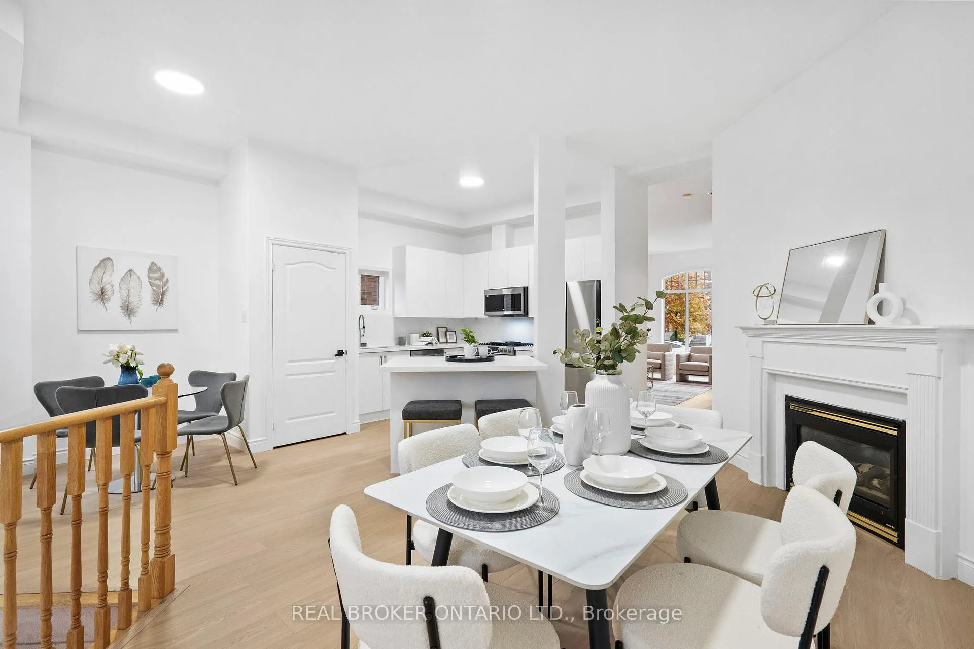 Photo 16 of 21 Spring Meadow Avenue, Markham, Cornell — HOMEH