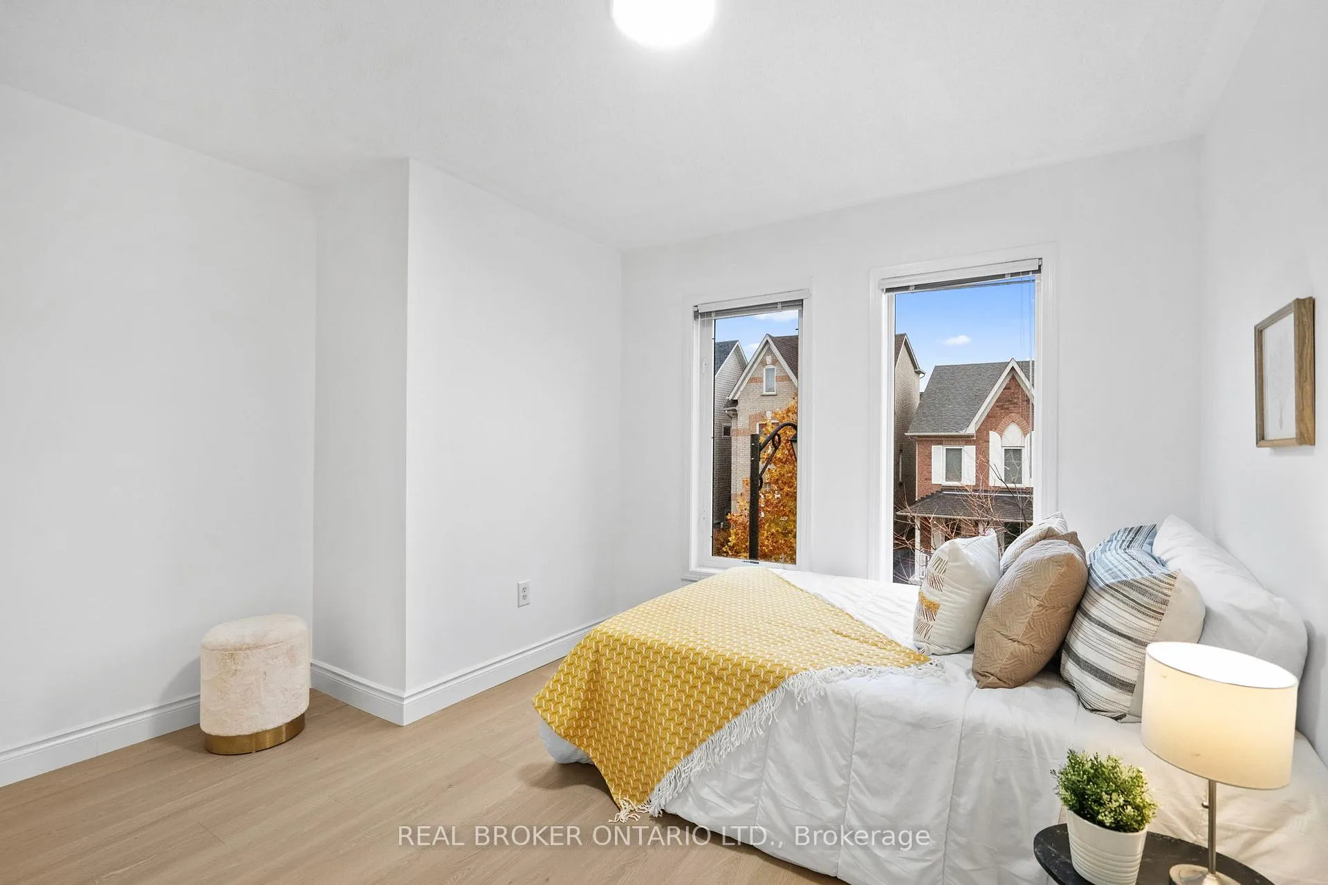 Photo 22 of 21 Spring Meadow Avenue, Markham, Cornell — HOMEH