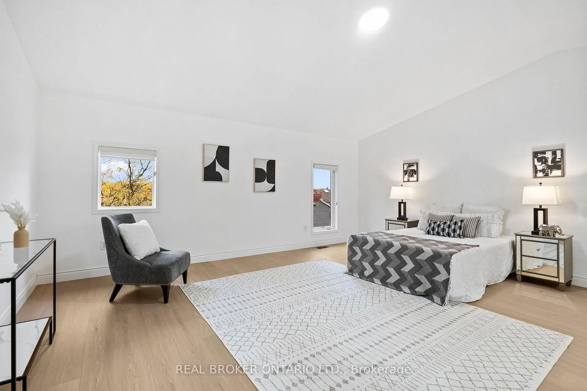 Photo 29 of 21 Spring Meadow Avenue, Markham, Cornell — HOMEH